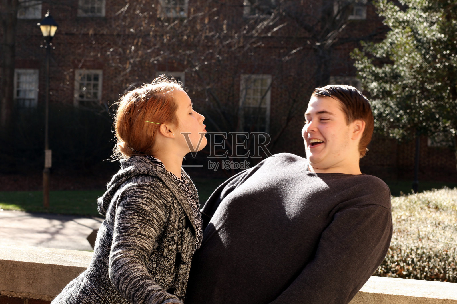 初吻照片摄影图片