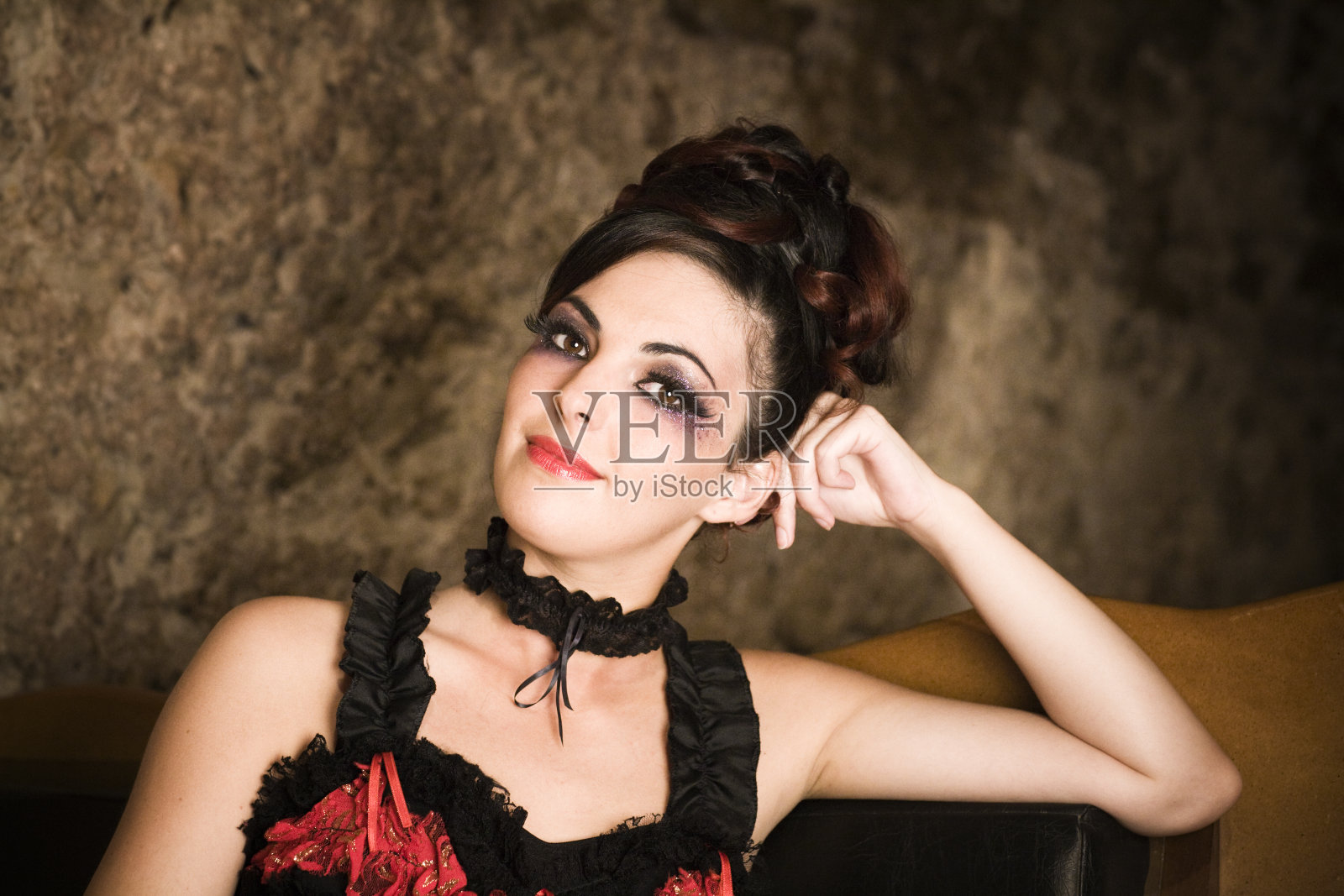 酒店的女孩照片摄影图片