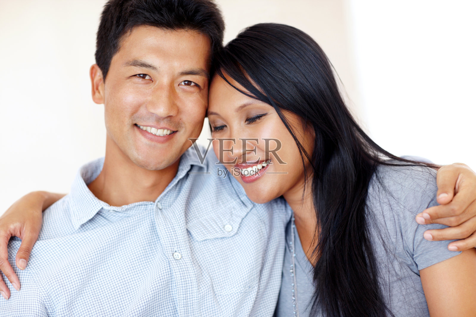 他总是在我身边照片摄影图片