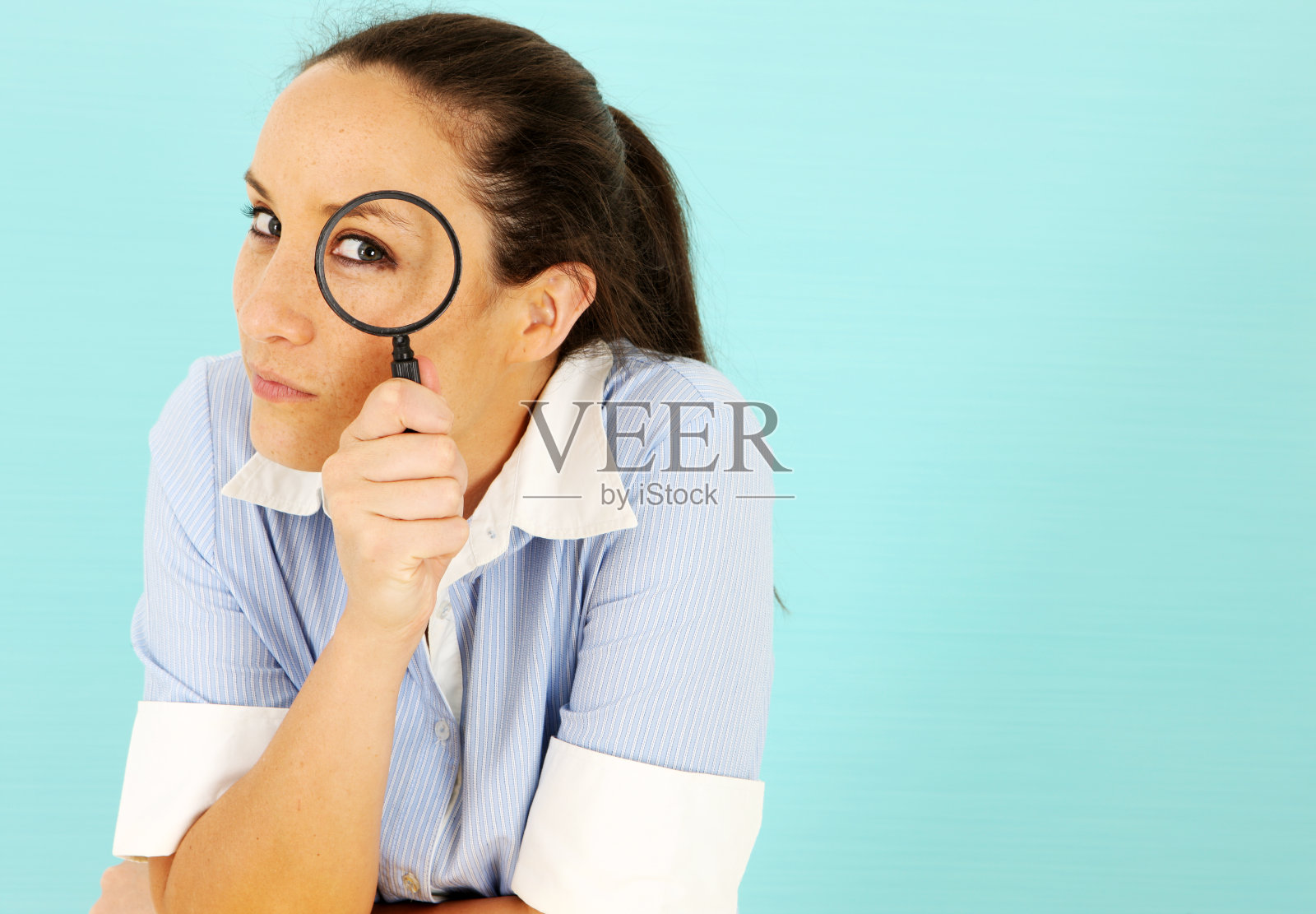 检查出来照片摄影图片