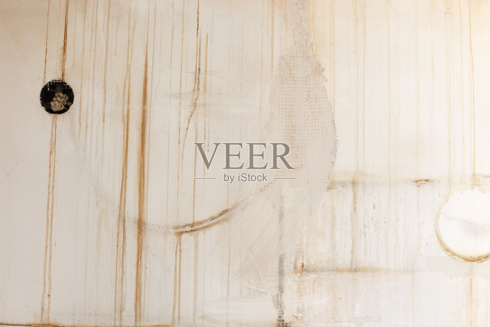 墙上有污迹和霉菌照片摄影图片