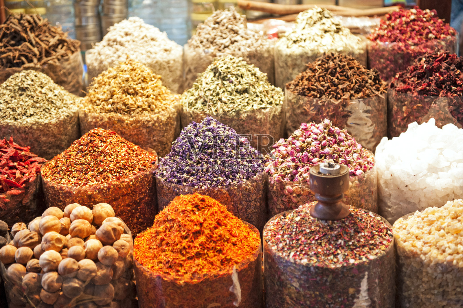 迪拜香料市场中的香料照片摄影图片
