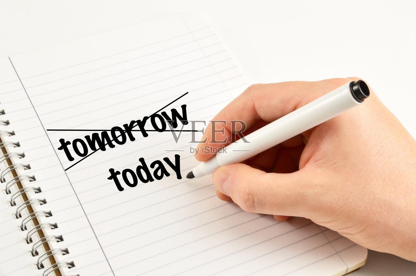 今天(点击查看更多)照片摄影图片