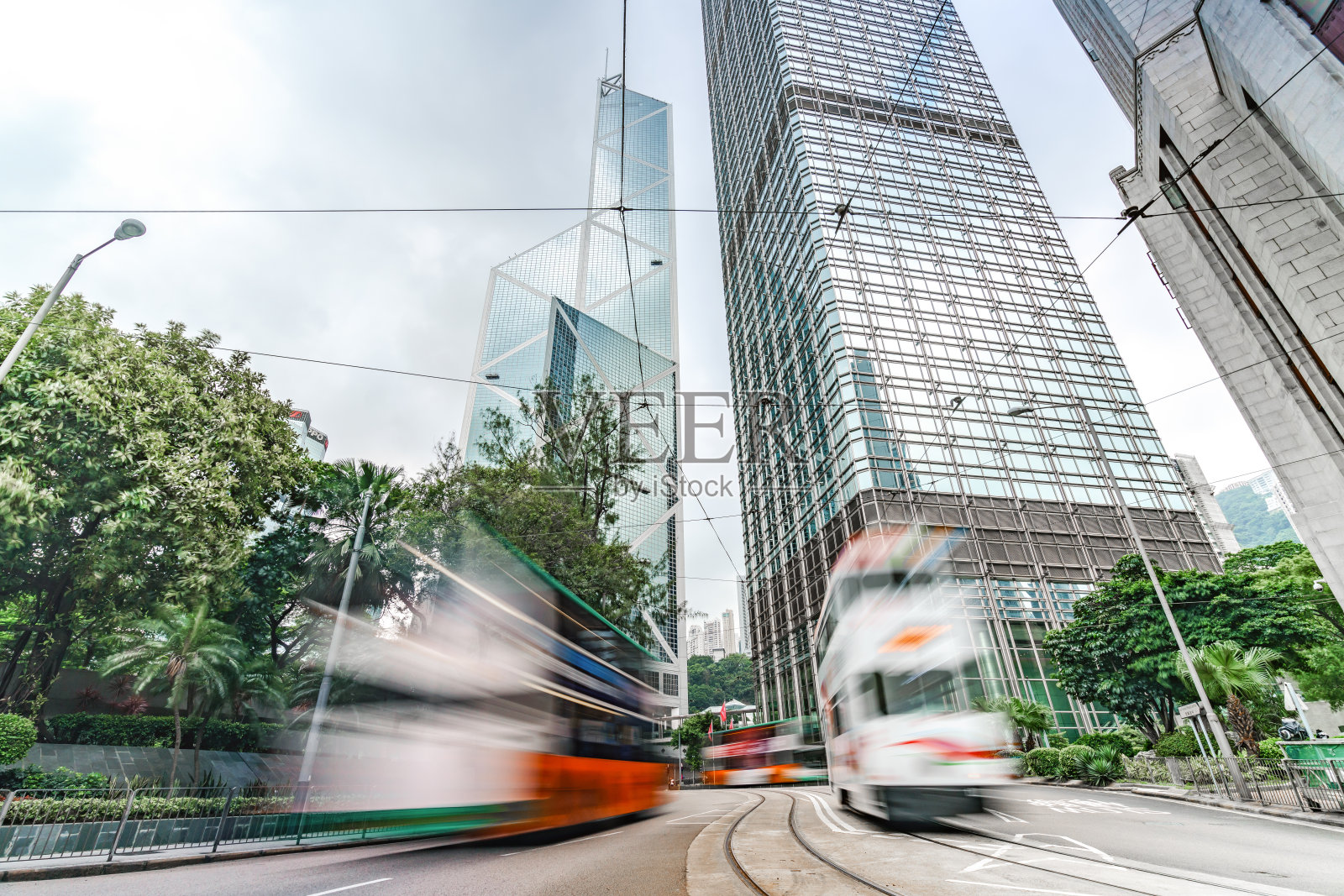香港繁忙的交通路口照片摄影图片