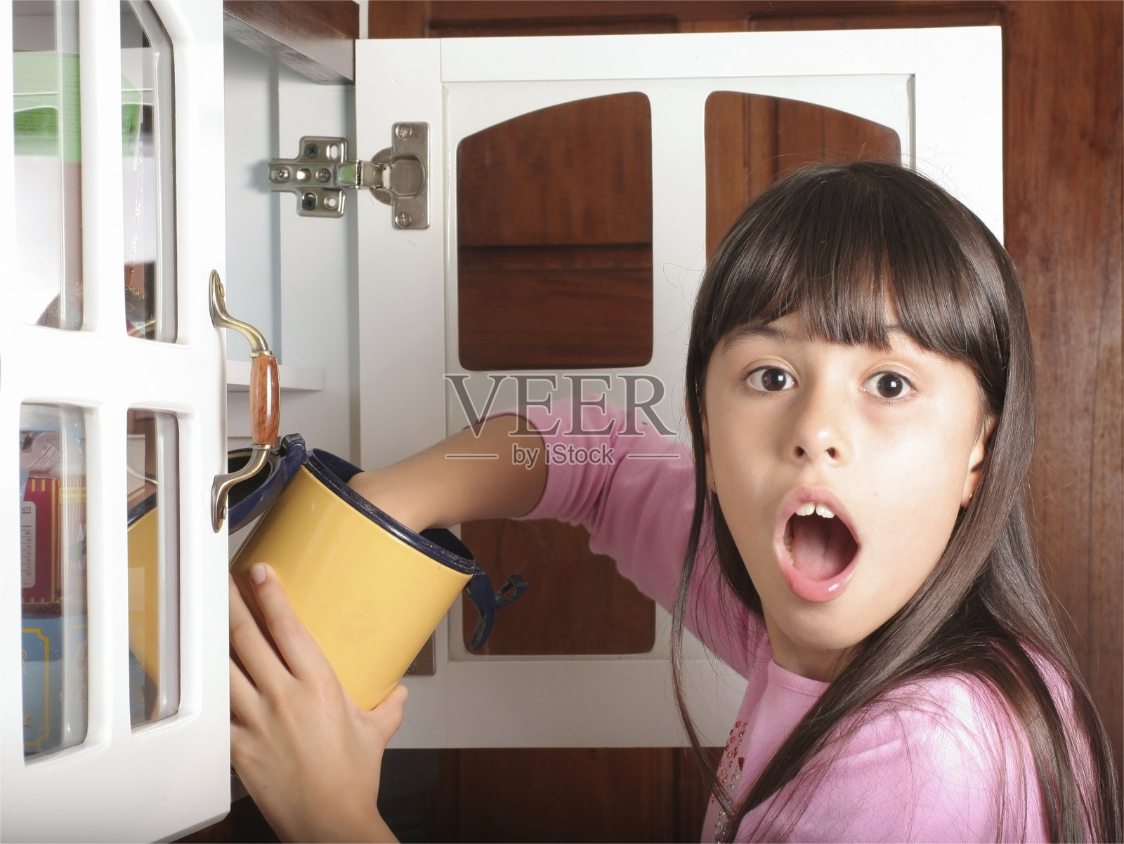 偷饼干照片摄影图片