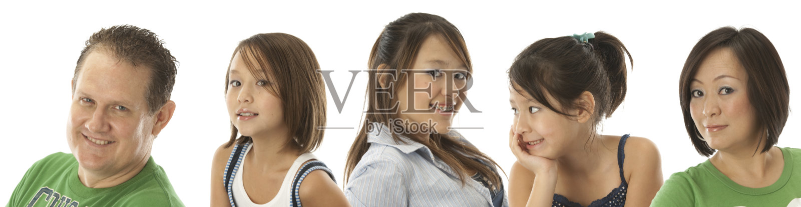 Asian-Caucasian家庭照片摄影图片