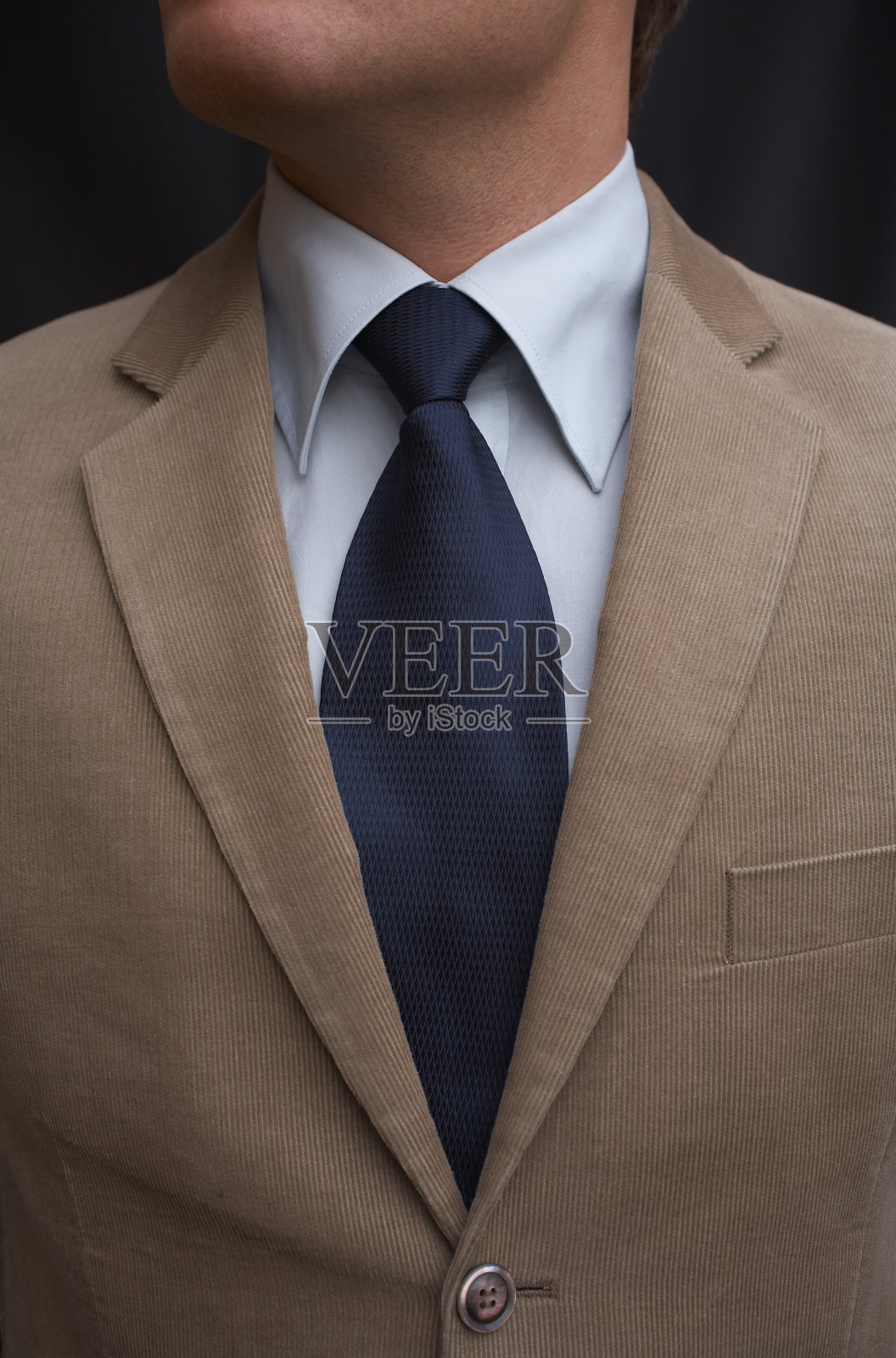 一个年轻的商人裁剪的形象照片摄影图片