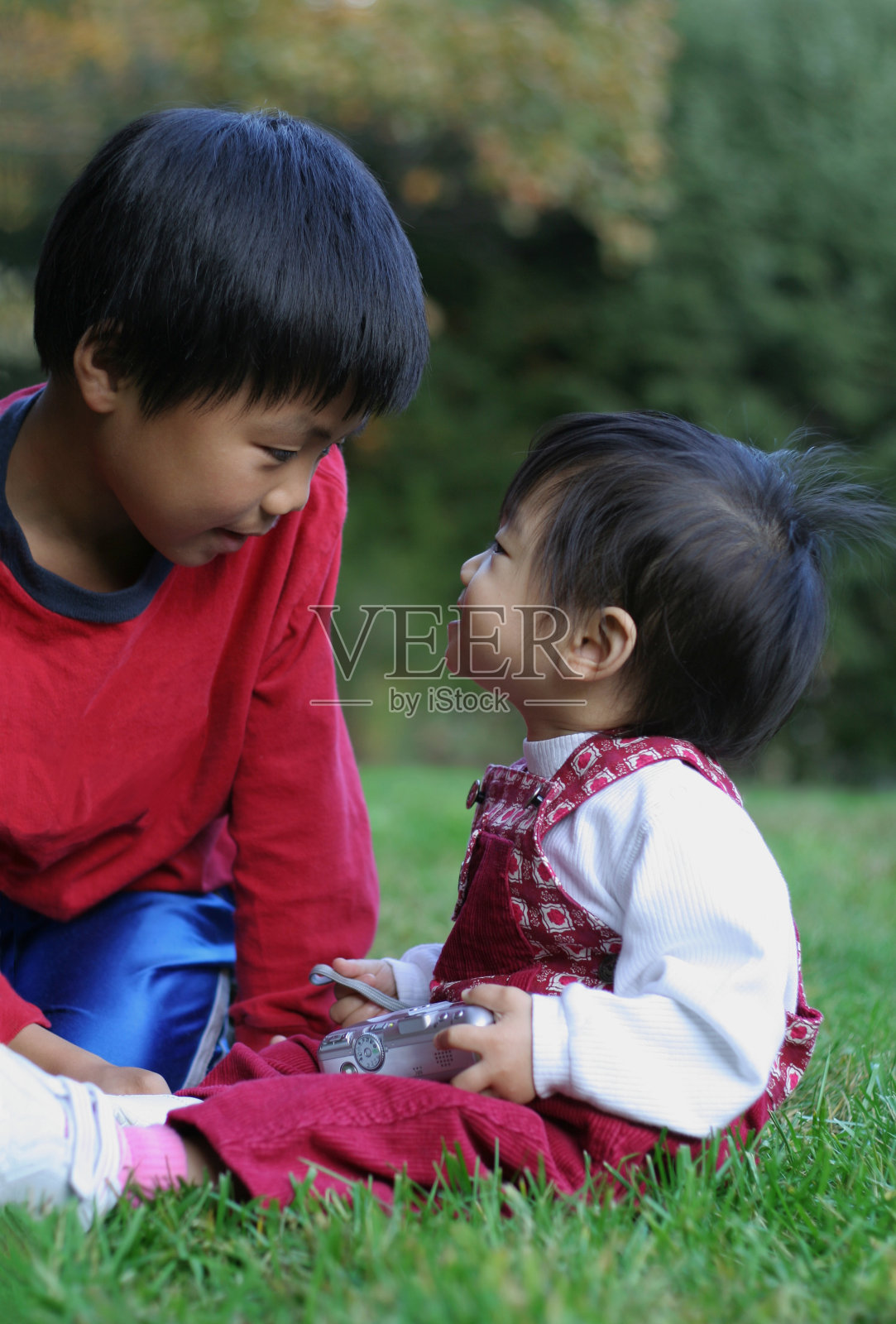 享受彼此的陪伴照片摄影图片