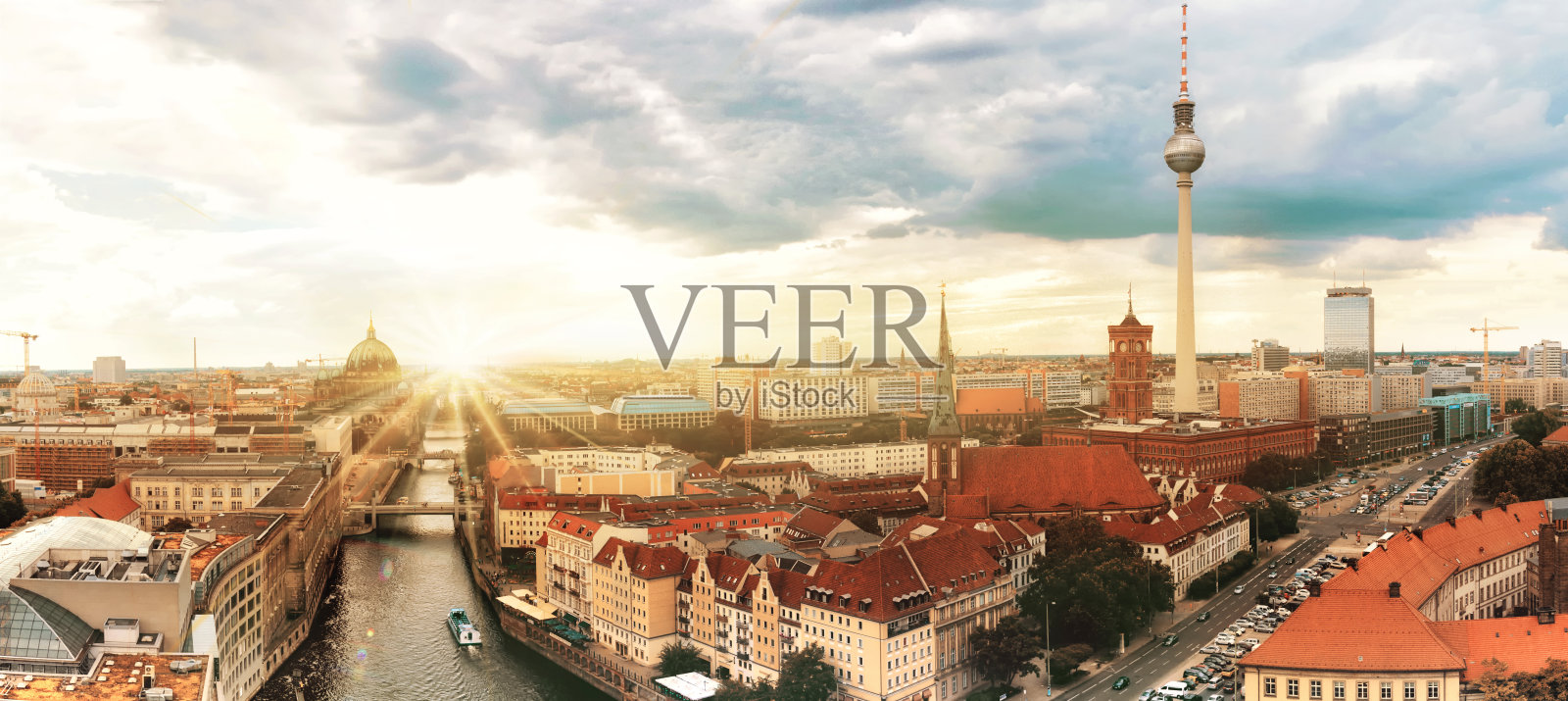 有电视塔的柏林城市景观照片摄影图片