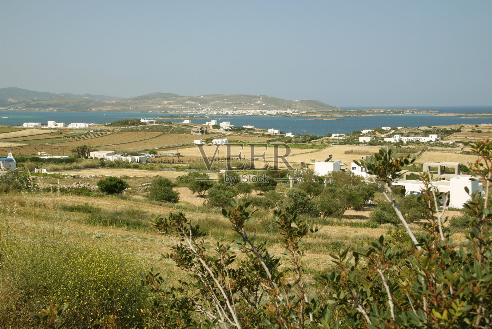 希腊帕罗斯的农田和乡村照片摄影图片