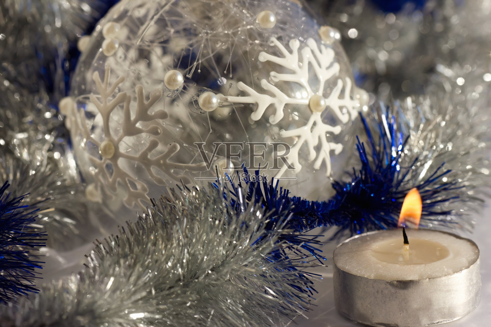 圣诞装饰用蜡烛照片摄影图片