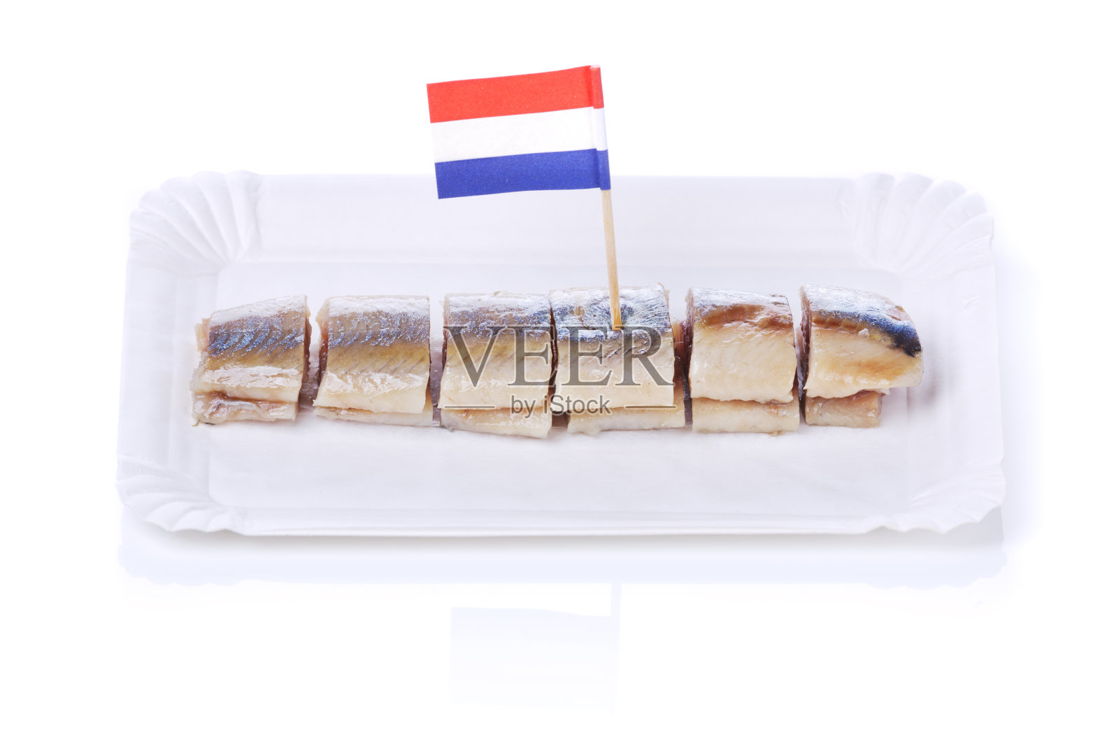 荷兰鲱鱼(“黑鲱鱼”)，白色分离照片摄影图片