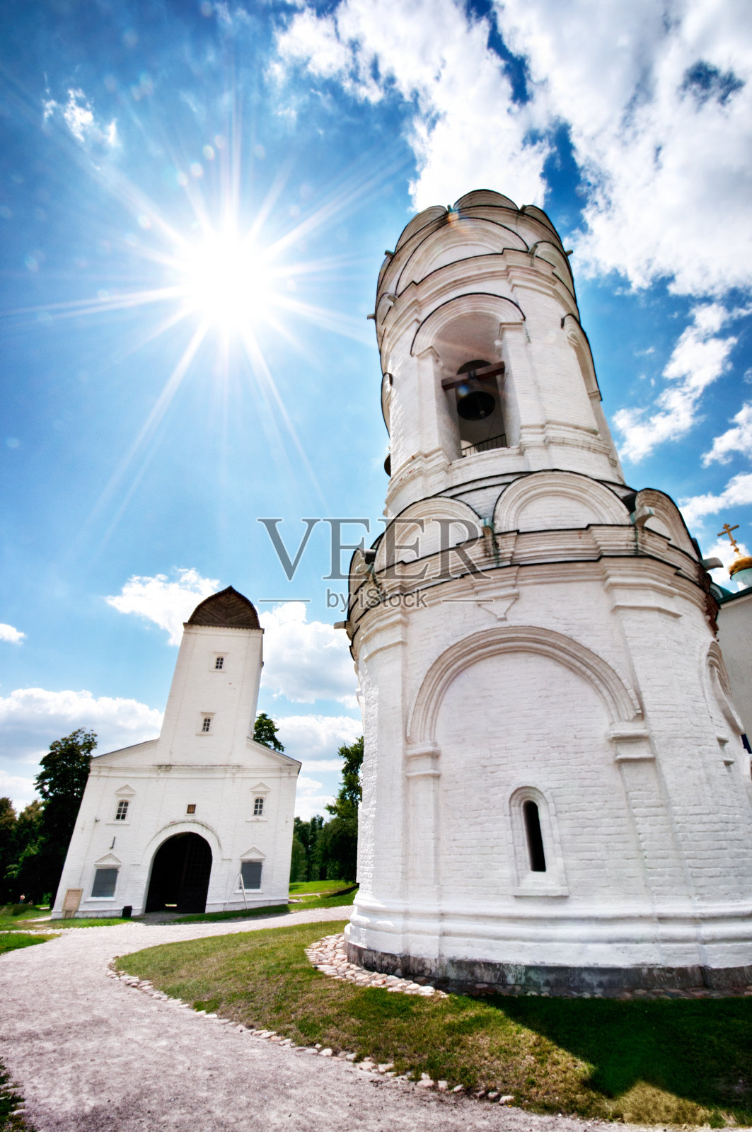 俄罗斯莫斯科Kolomenskoe的白色东正教教堂照片摄影图片