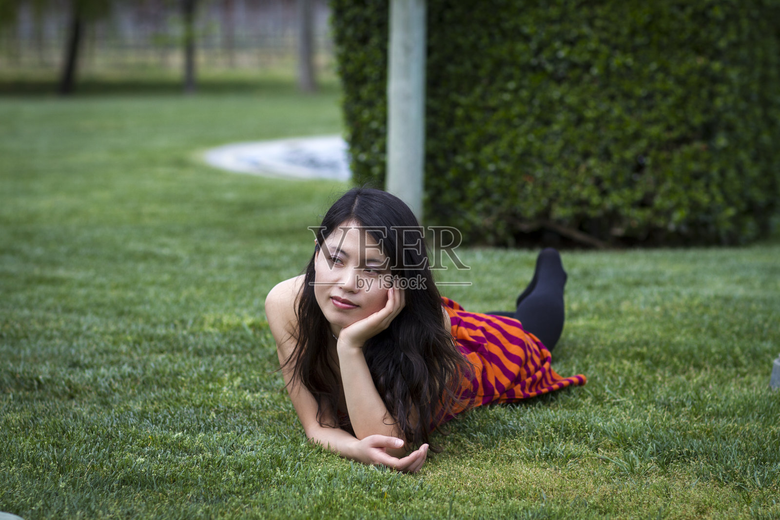 加州纳帕的年轻亚洲女人照片摄影图片