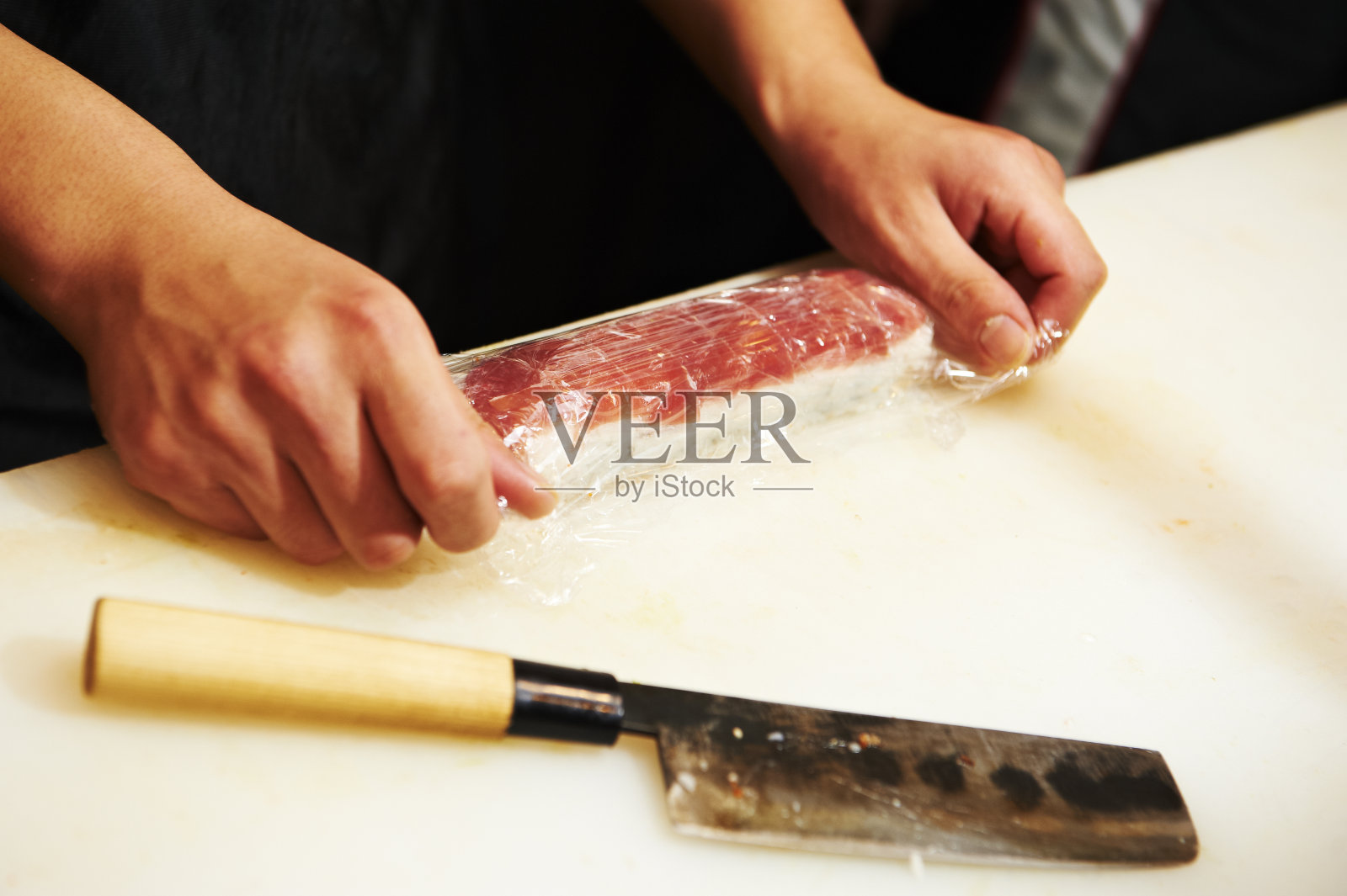 制作寿司照片摄影图片