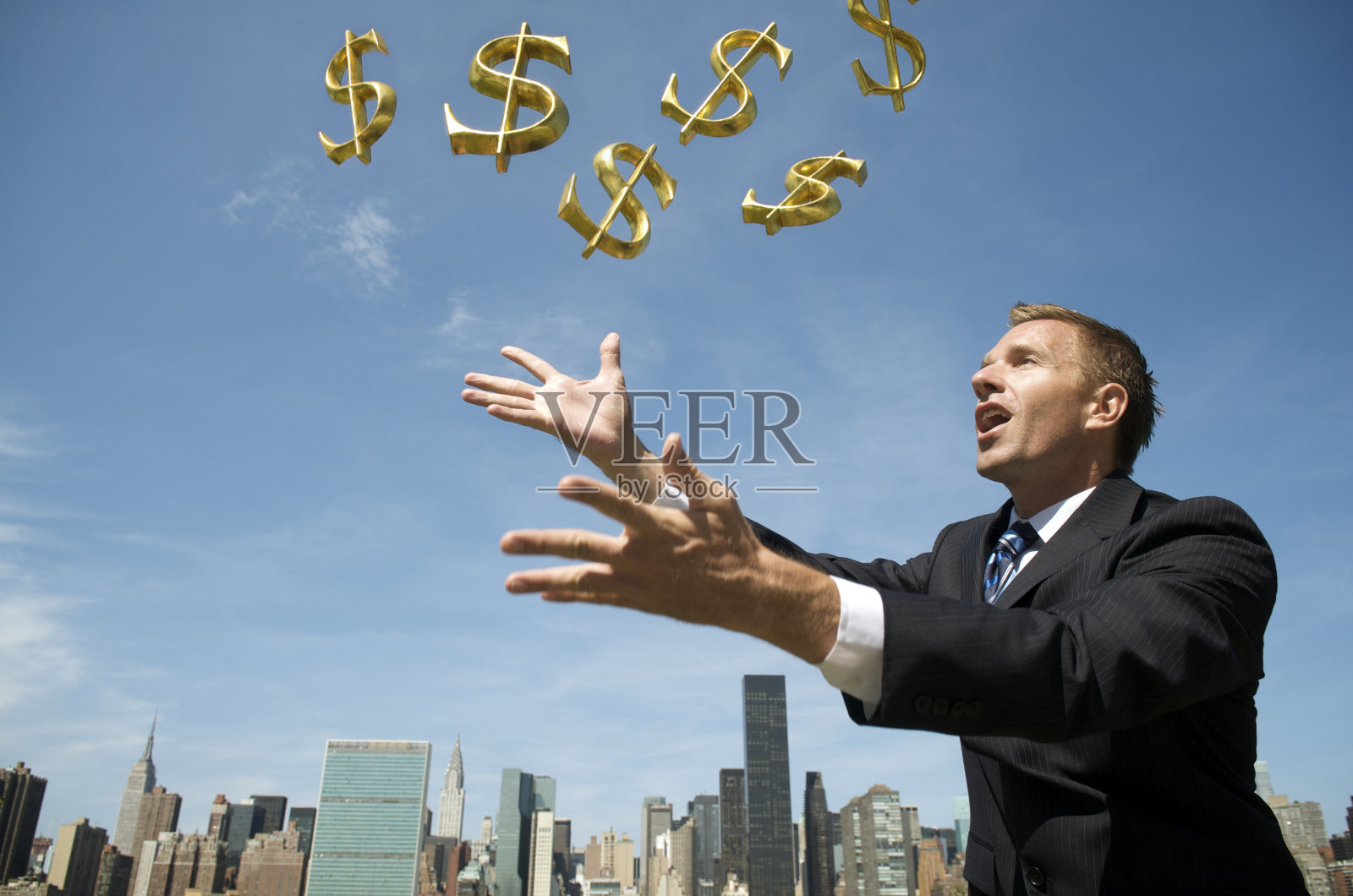 商人伸手要一大笔钱照片摄影图片