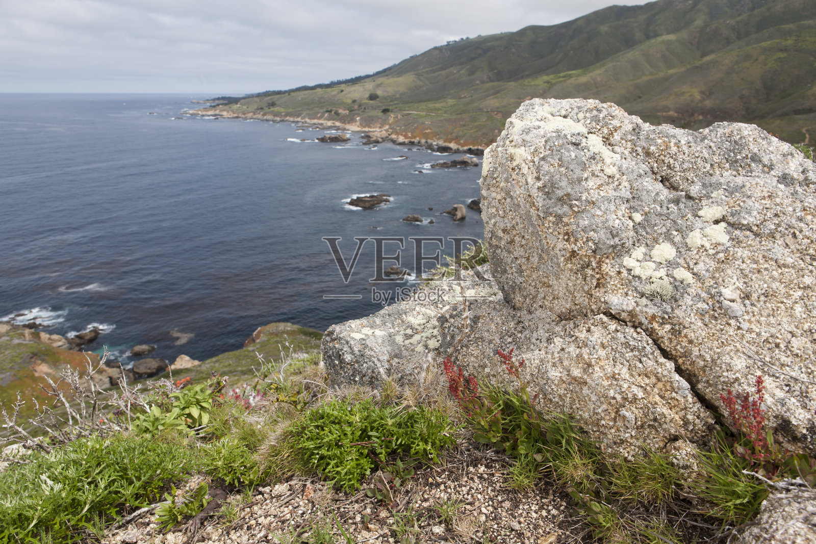 大苏尔上空的岩石景观照片摄影图片
