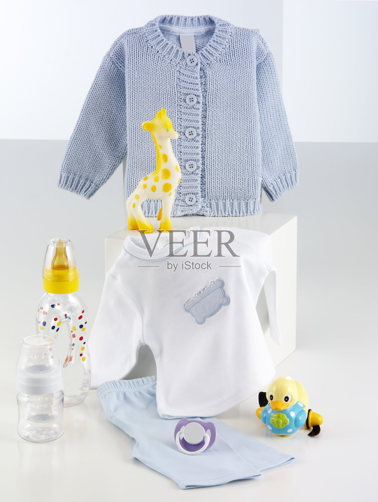 白色背景上的个人配件特写镜头照片摄影图片