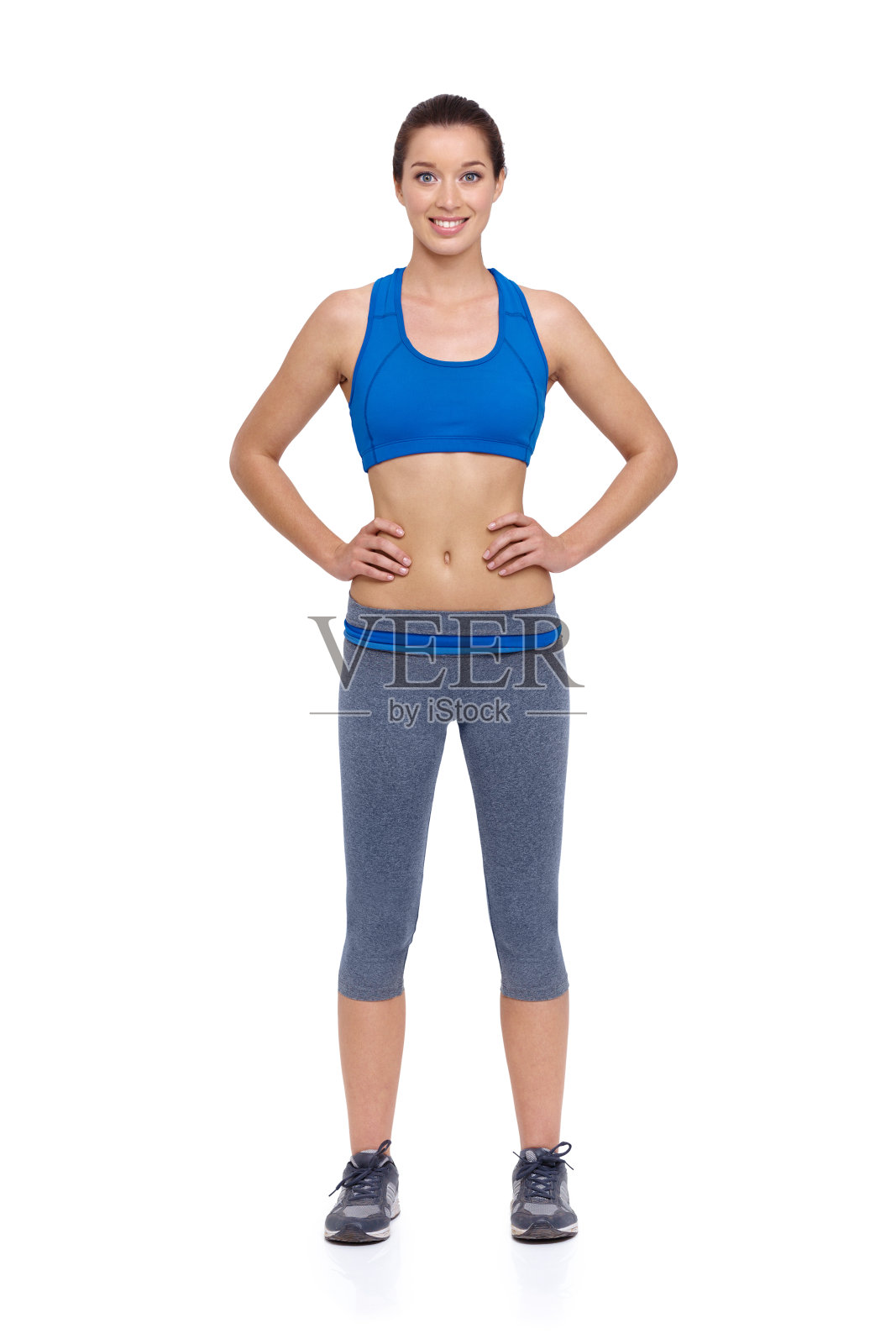 她为自己的健康身体感到骄傲照片摄影图片