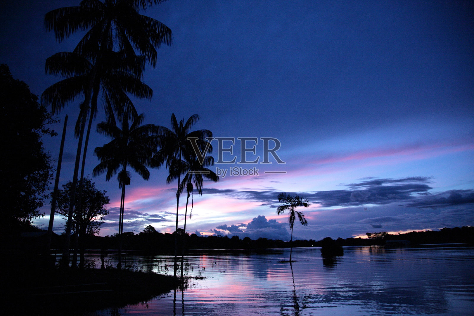 亚马逊河的日落照片摄影图片