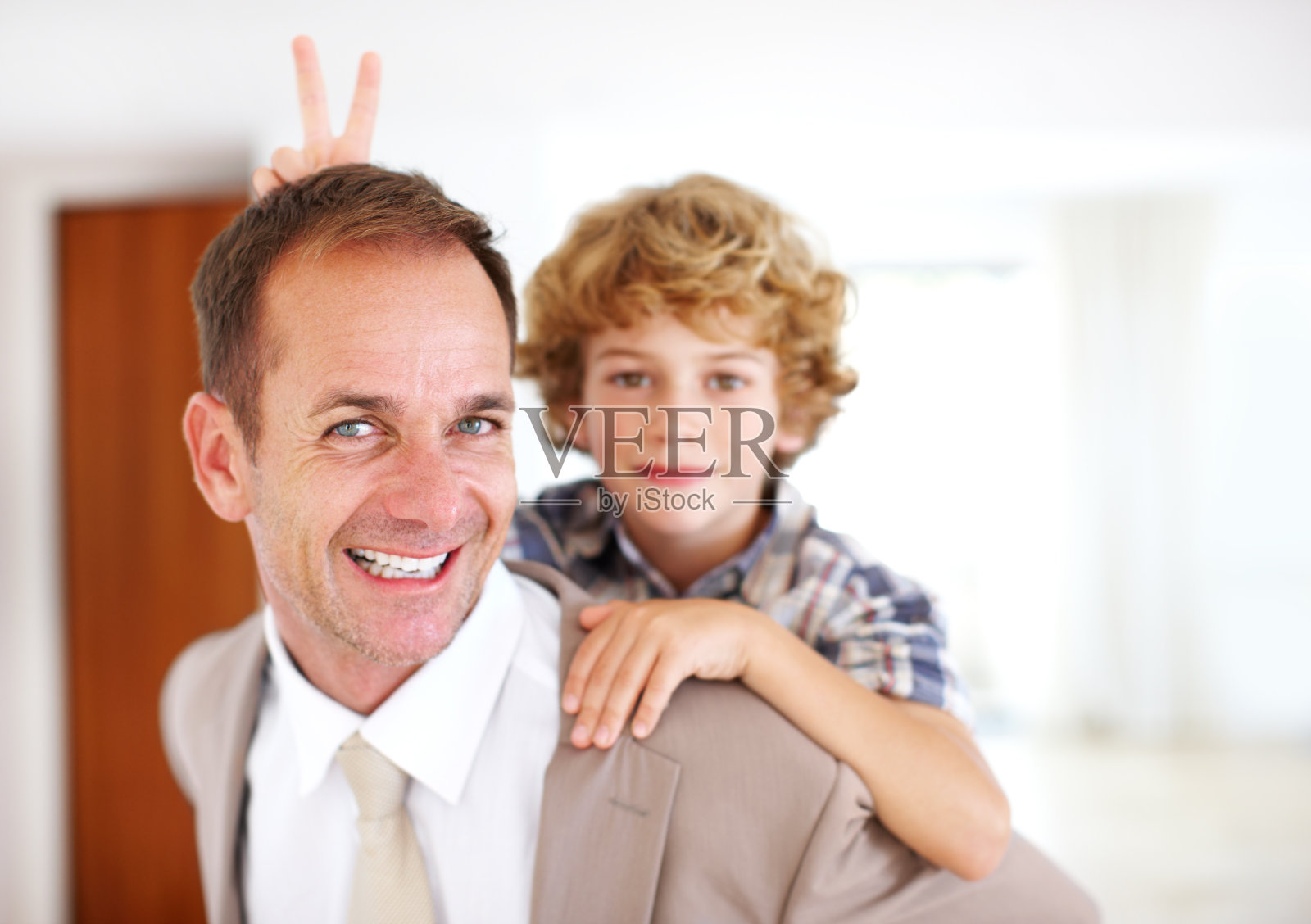 爱的父子关系照片摄影图片