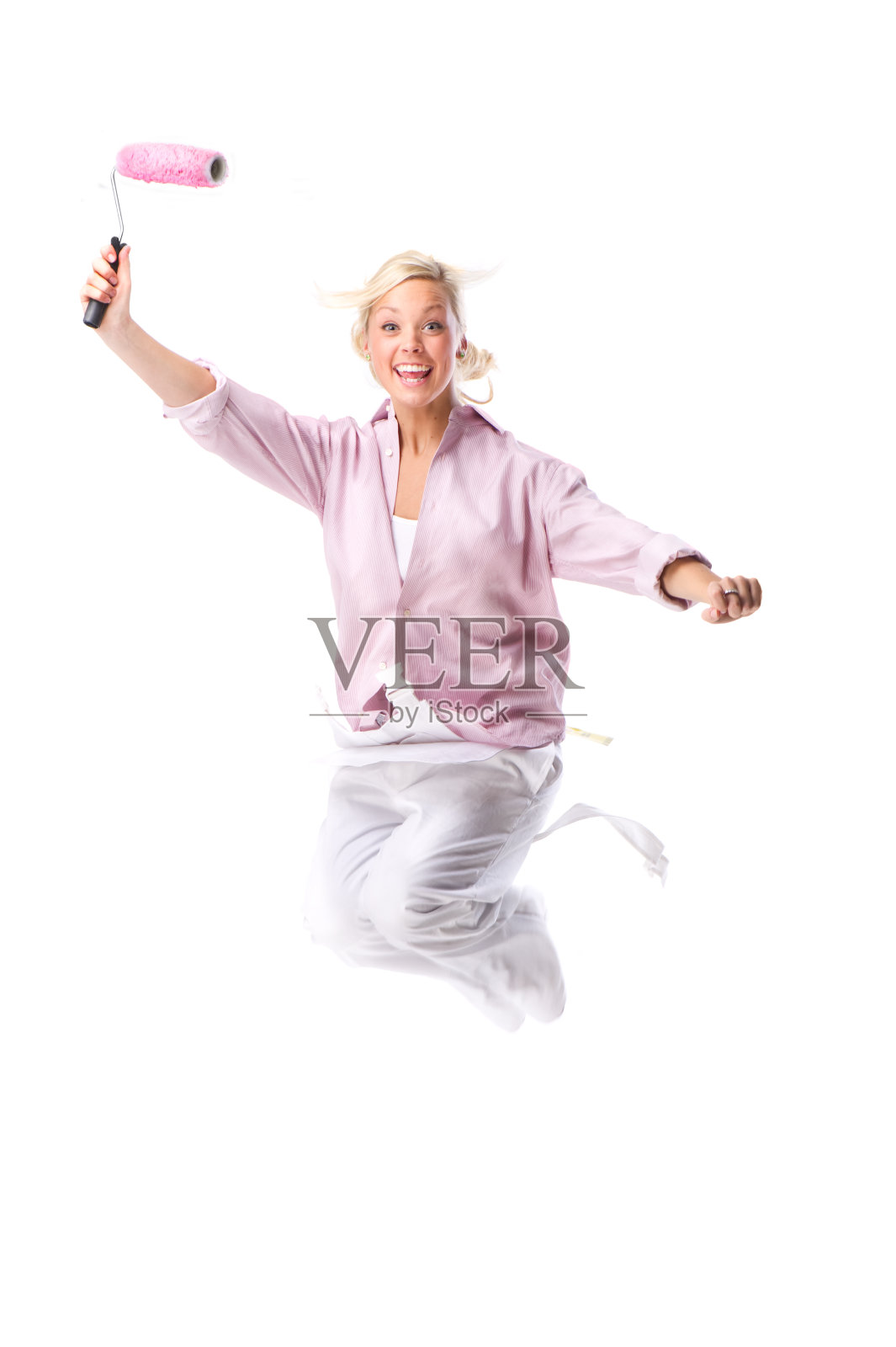 年轻画家在空气中跳跃-孤立照片摄影图片