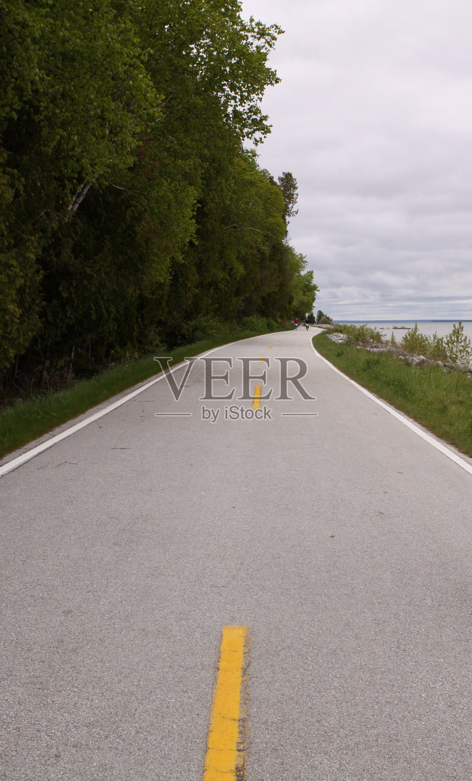 密歇根州麦基诺岛的自行车道照片摄影图片