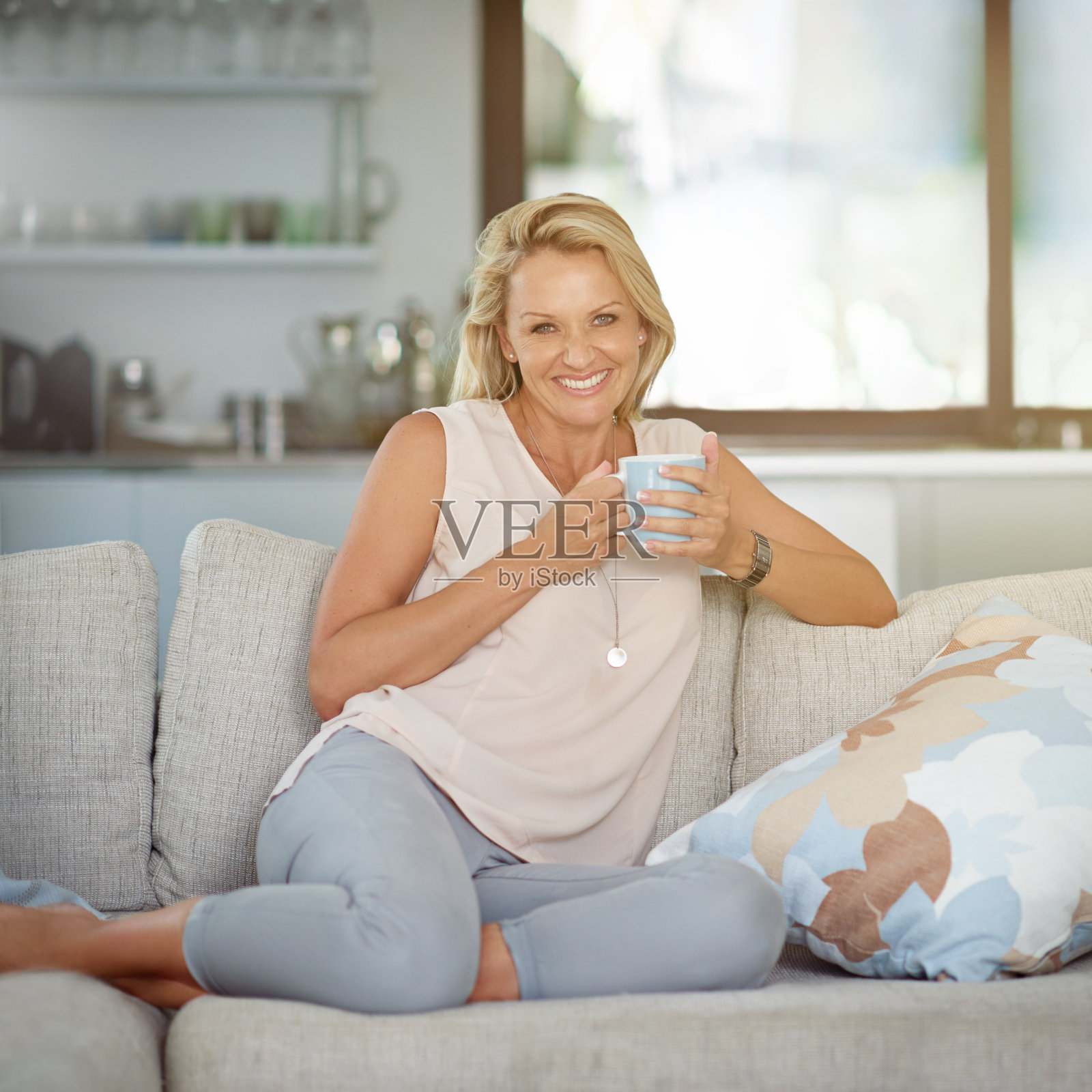 美好的一天始于美味的咖啡照片摄影图片