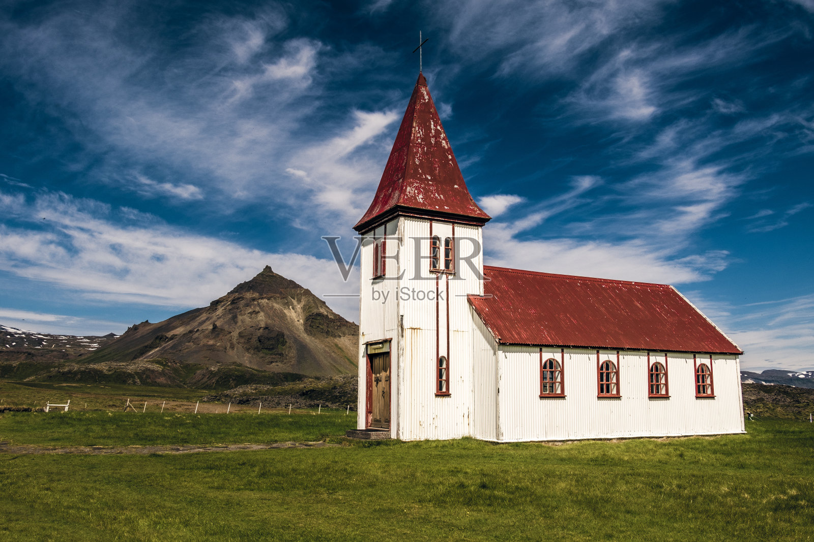 Hellnar 教堂，Snaefellsnes，冰岛照片摄影图片