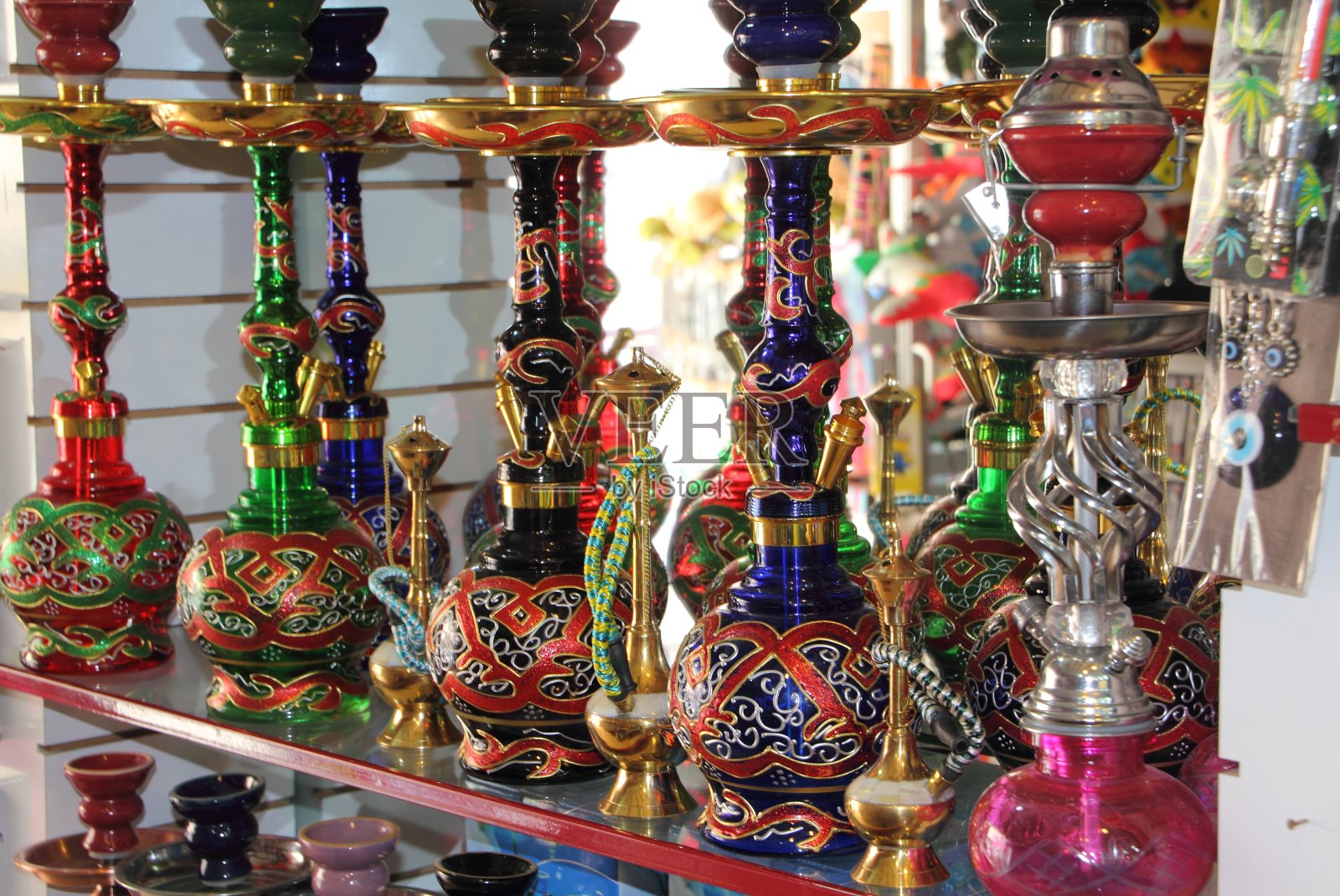 土耳其一家商店的水管照片摄影图片