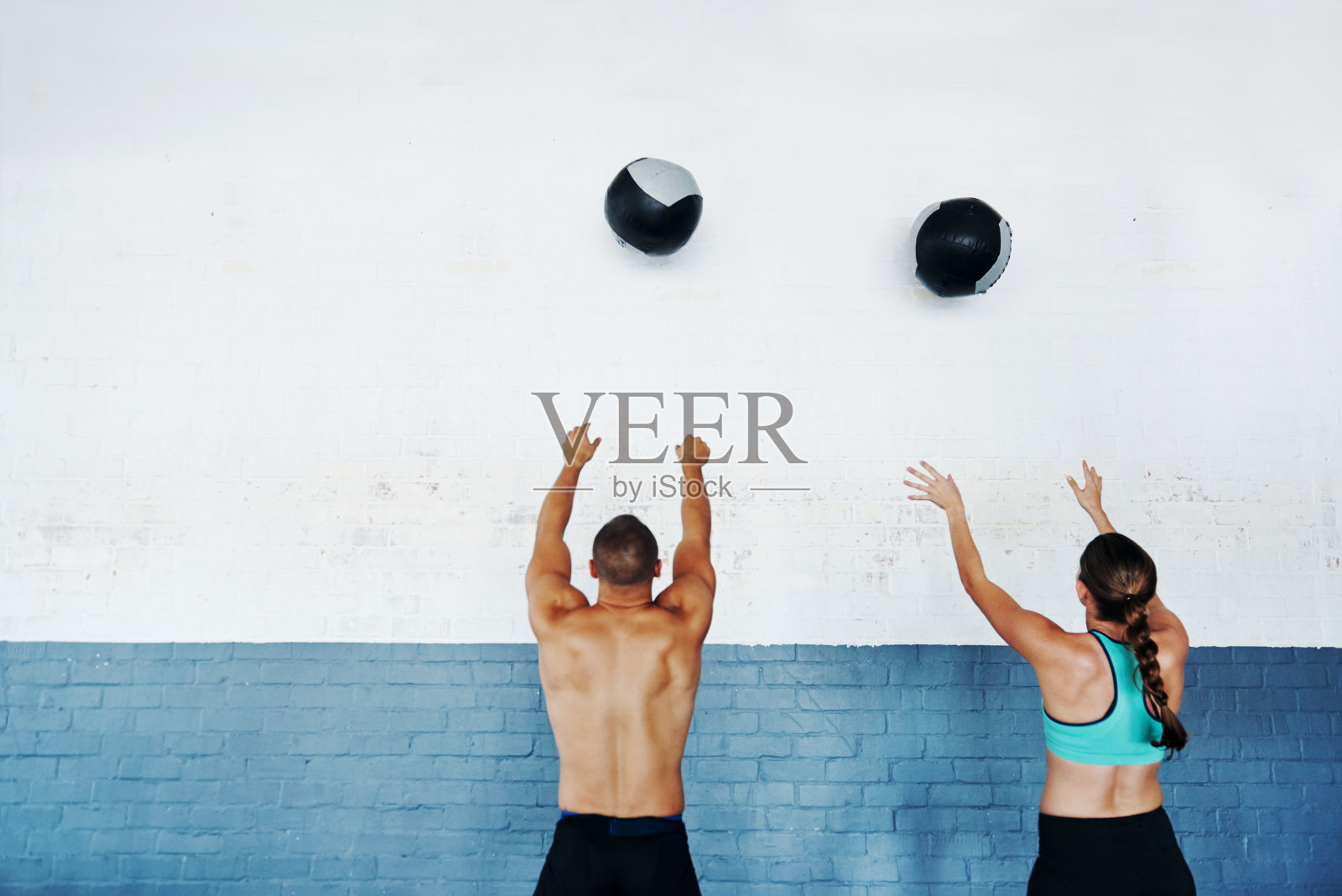 先流汗，后容光焕发照片摄影图片