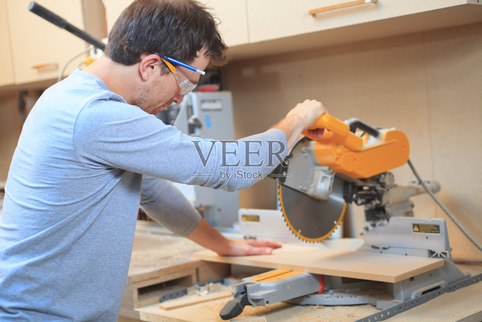木工-雇员工作照片摄影图片