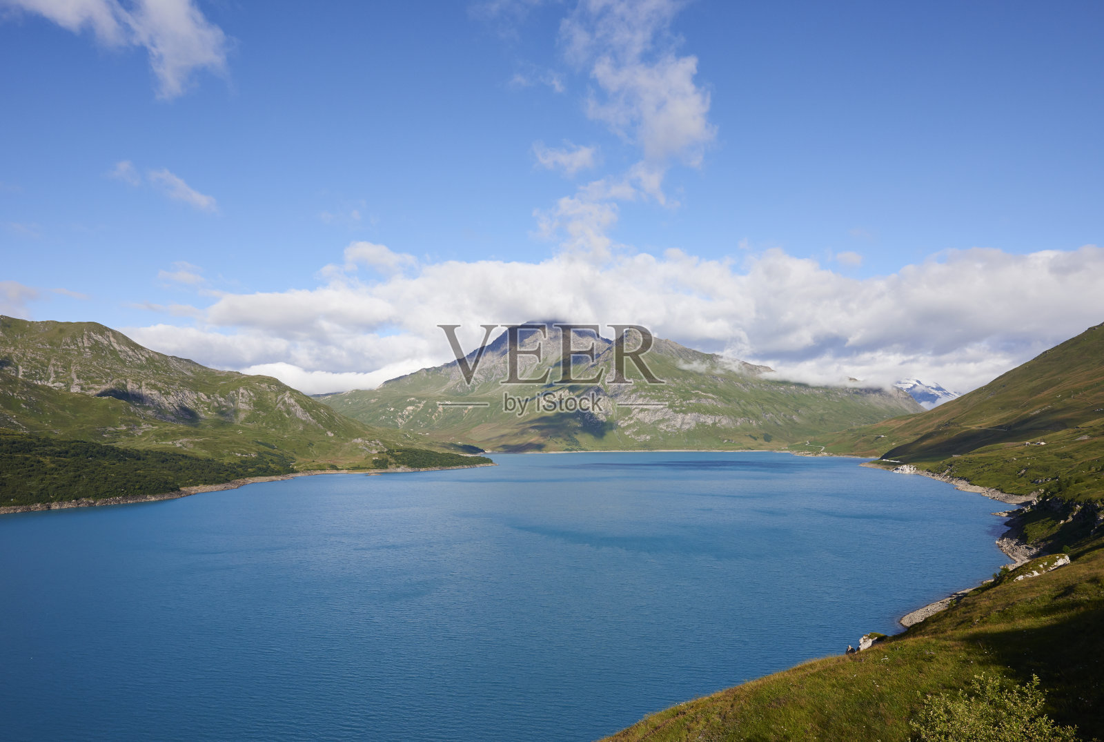 塞尼斯山湖照片摄影图片