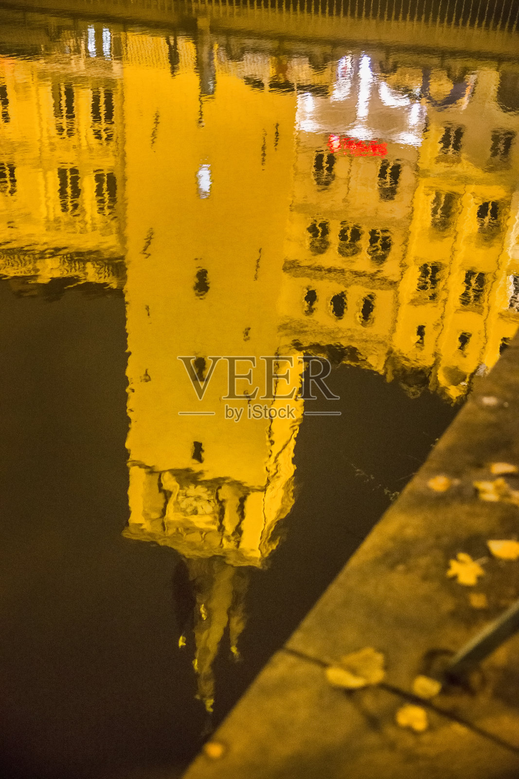 捷克共和国布拉格，夜景照片摄影图片