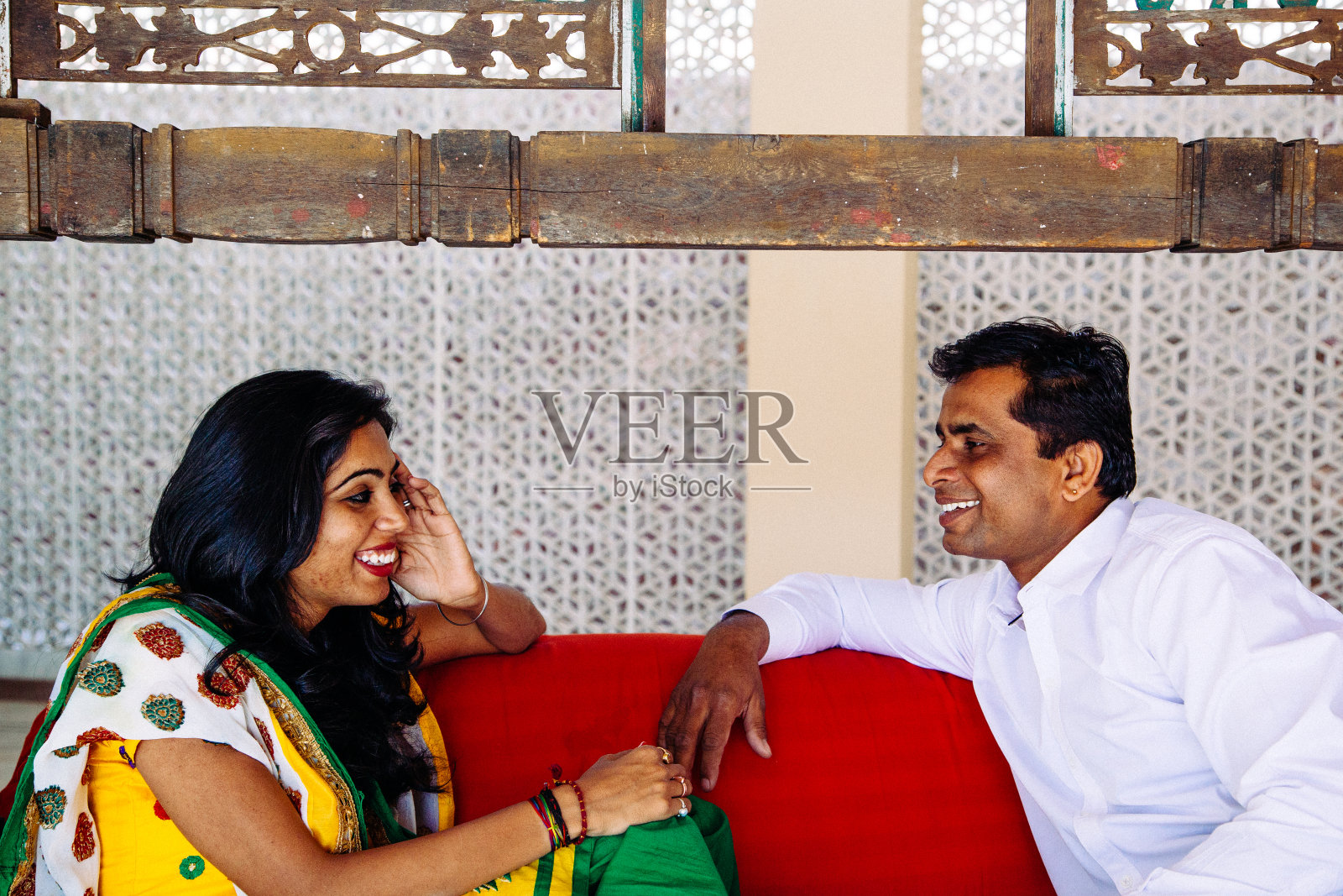 快乐的印度夫妇照片摄影图片