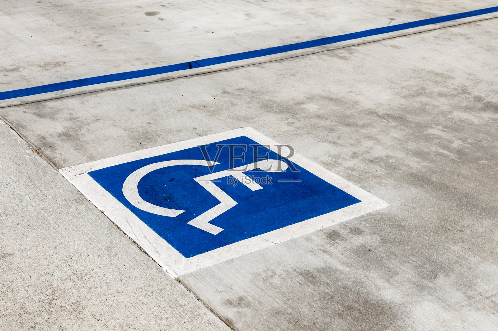 空置的残疾人停车位照片摄影图片