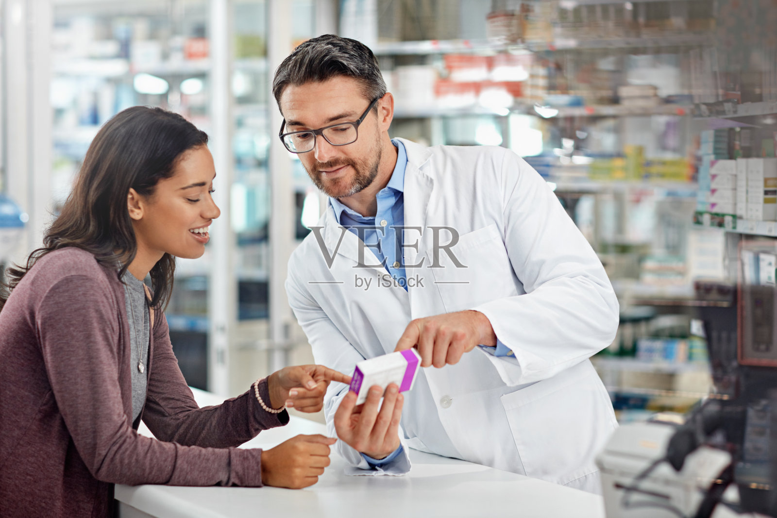 有一个好的药剂师很重要……照片摄影图片