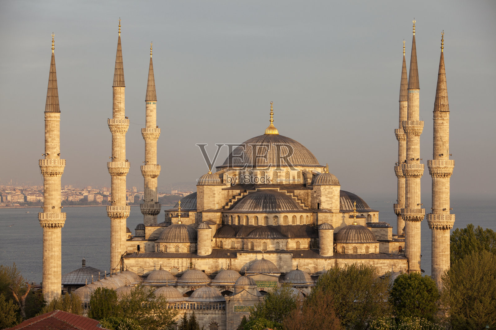 土耳其伊斯坦布尔的蓝色清真寺照片摄影图片