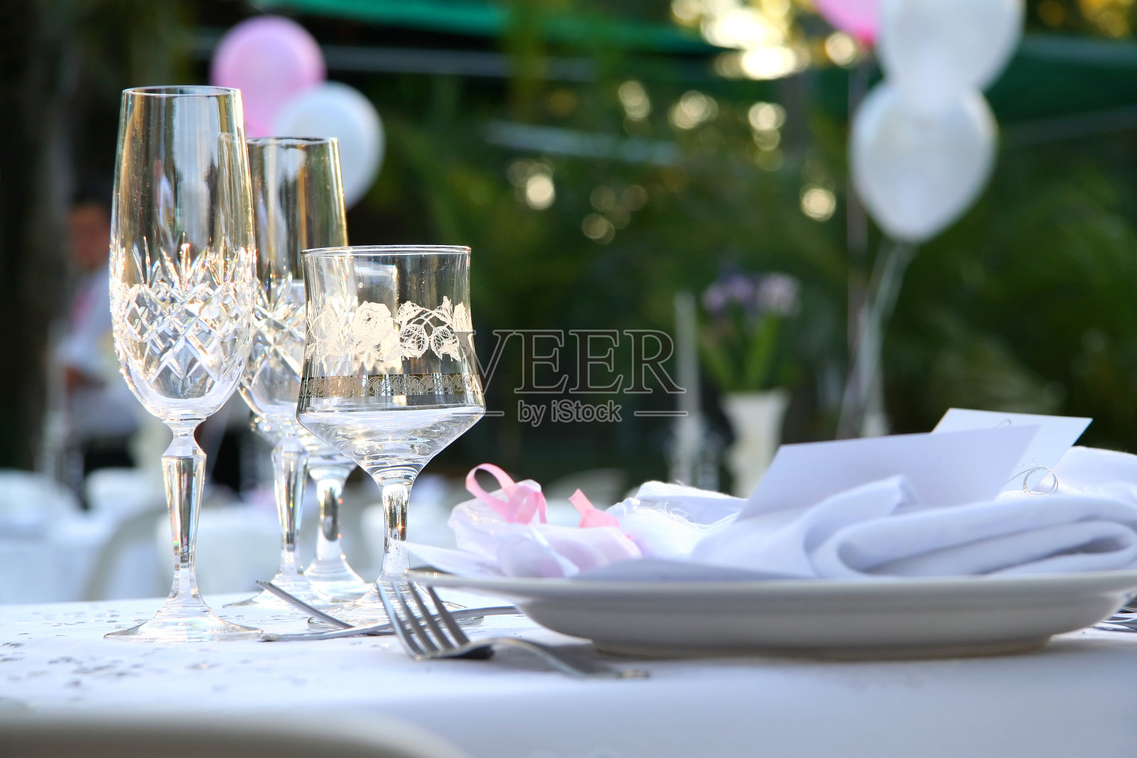 浪漫的婚礼设置照片摄影图片