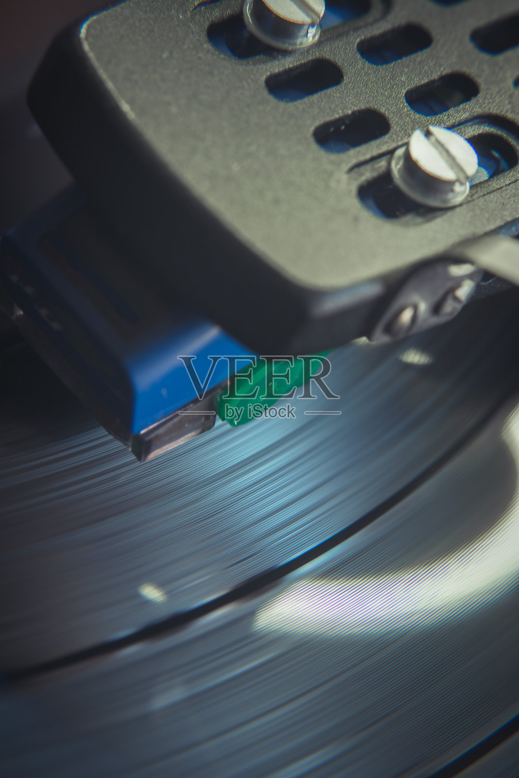 唱片转盘在运动，lp唱片收集聚会照片摄影图片