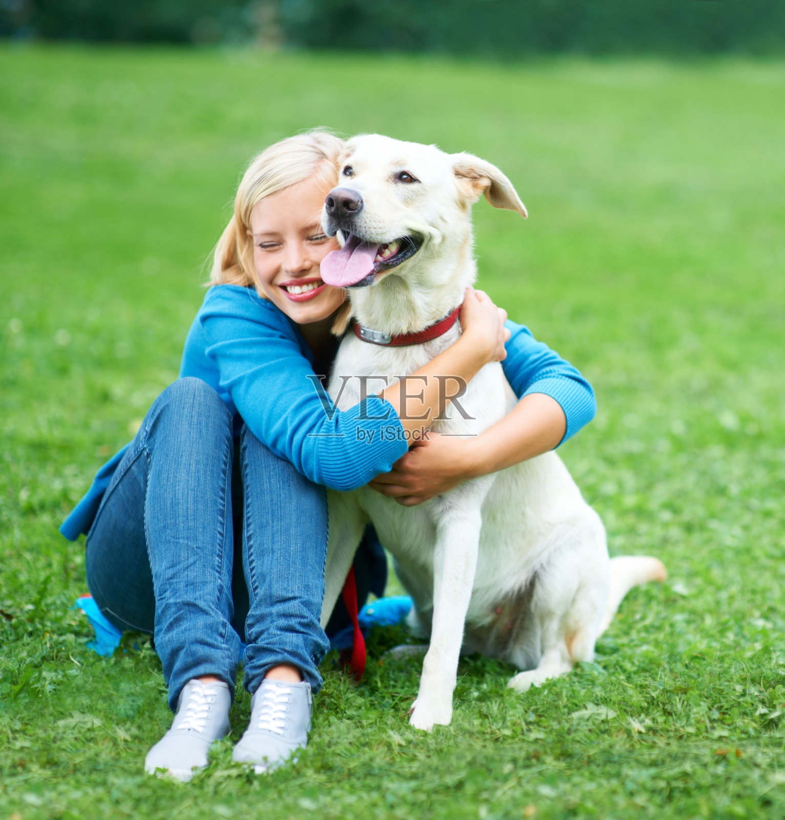 我爱我的狗!照片摄影图片
