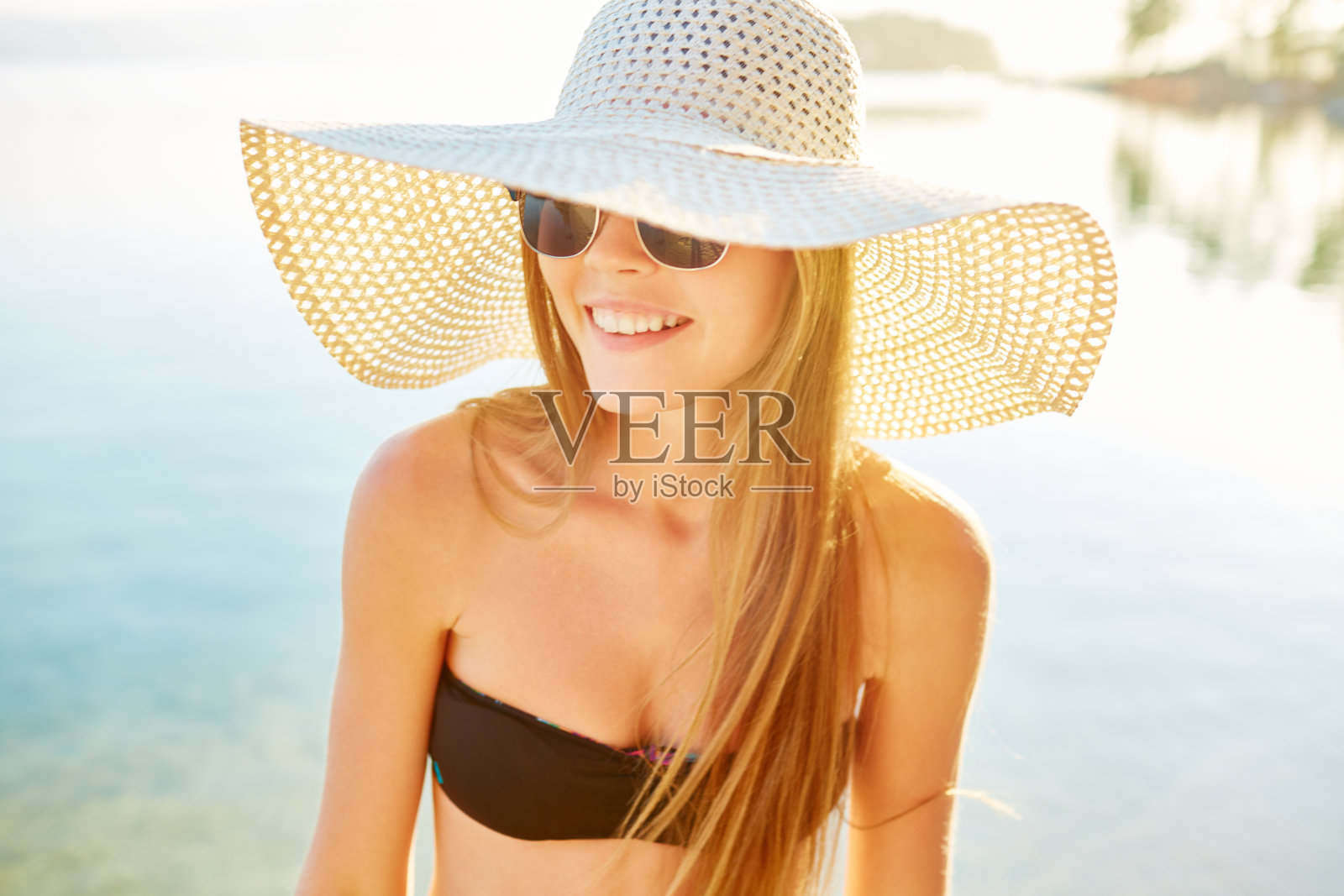 在日光浴照片摄影图片