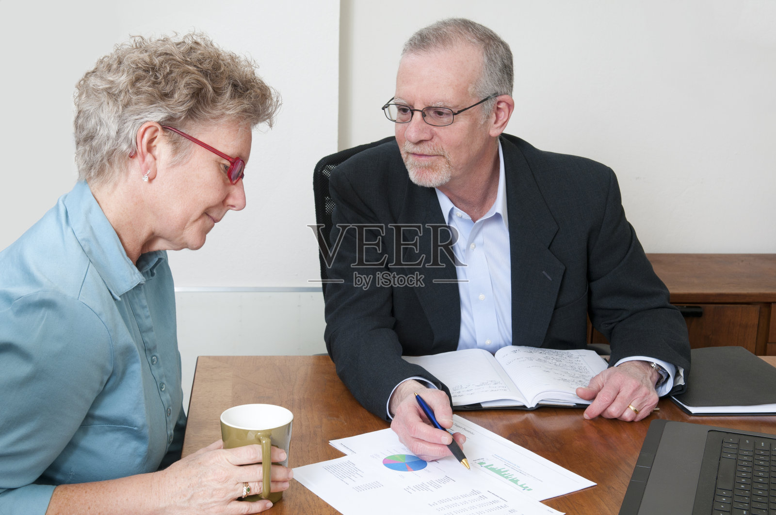 客户理财规划师照片摄影图片