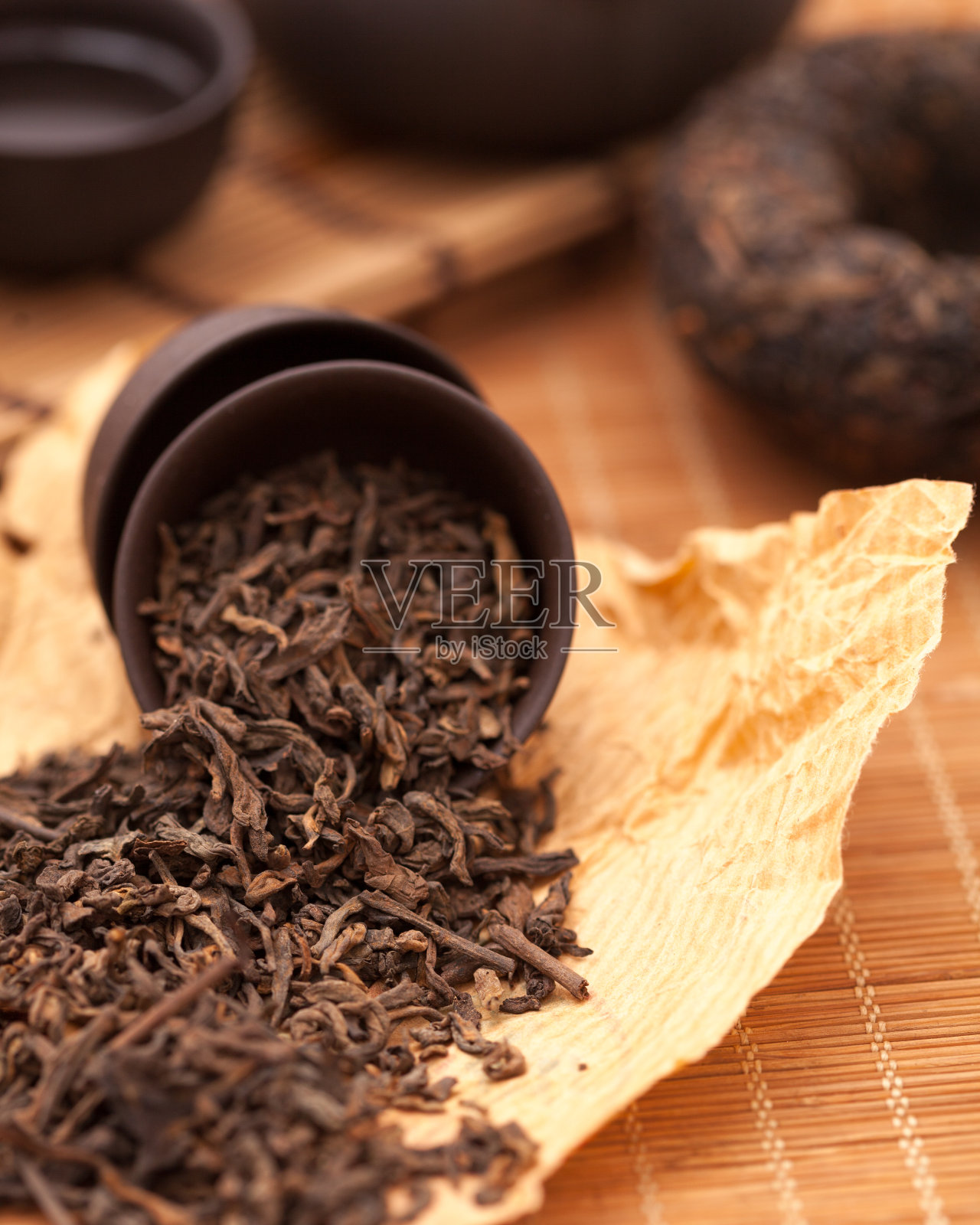 一杯新鲜的绿茶照片摄影图片