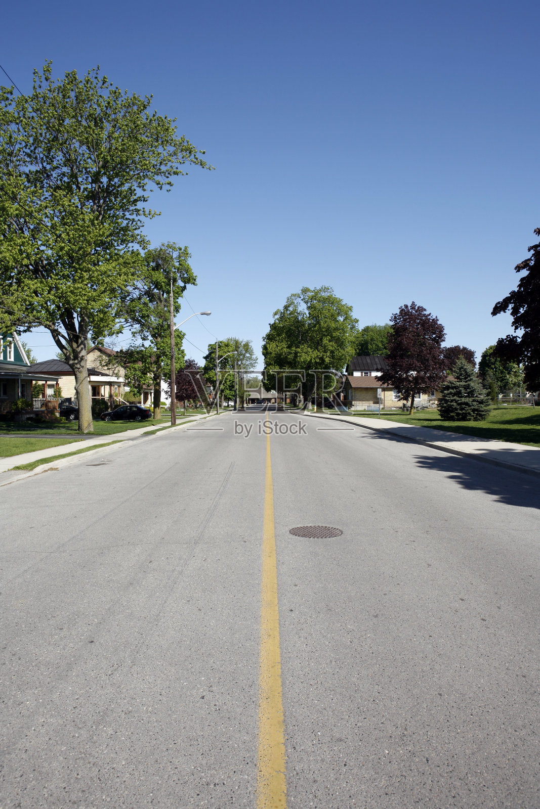 空的住宅街照片摄影图片