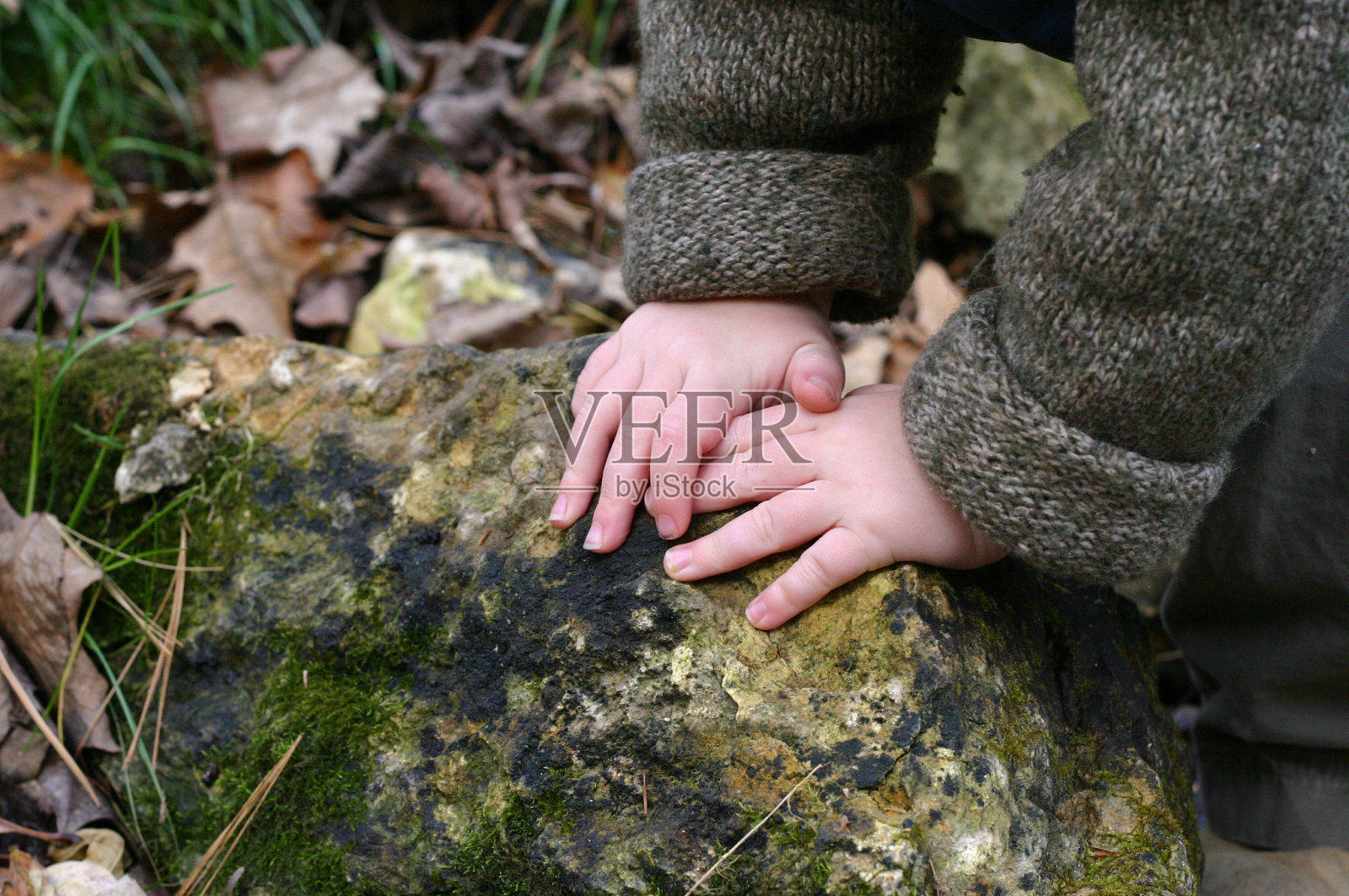 触摸地球照片摄影图片