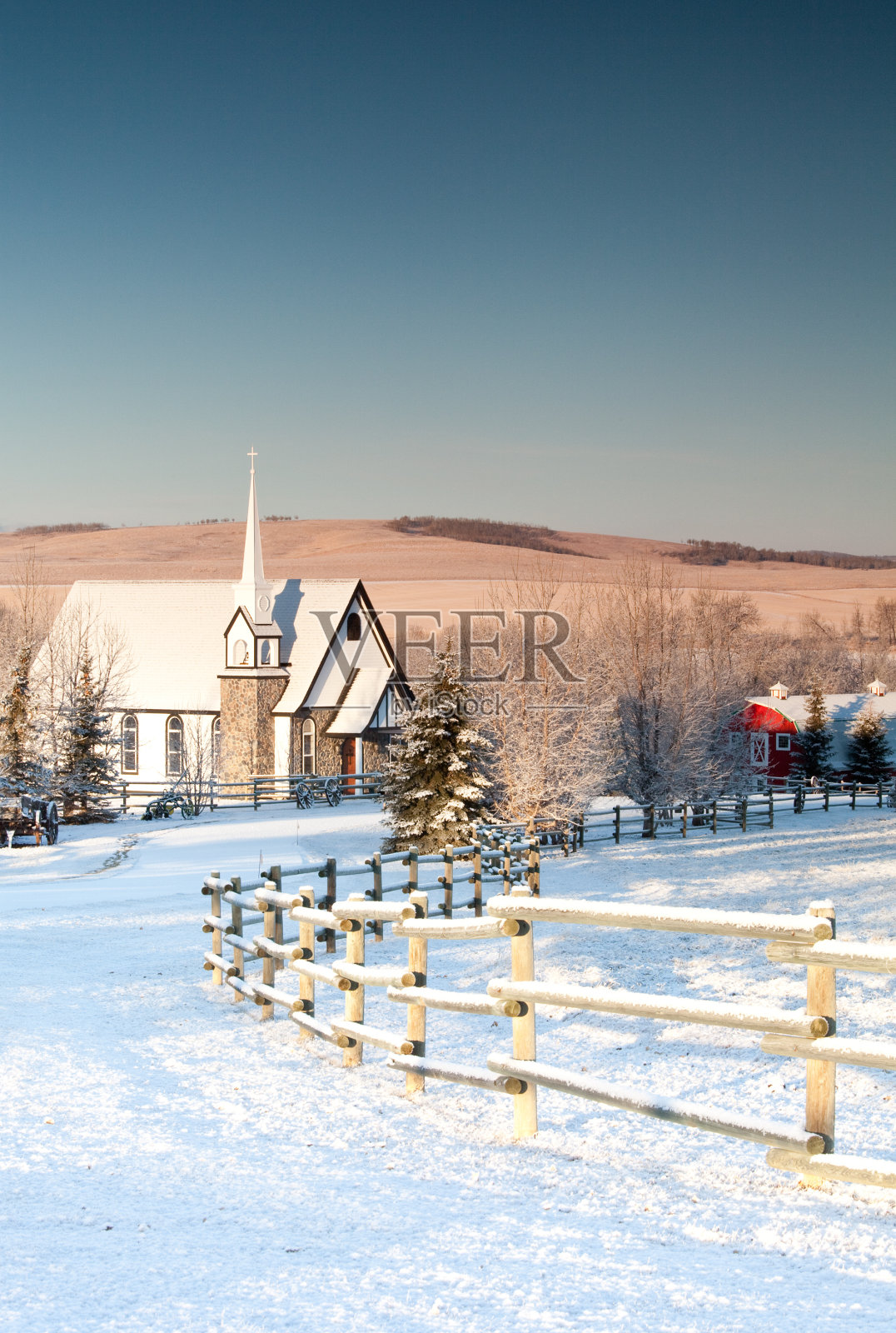 冬天的乡村教堂照片摄影图片