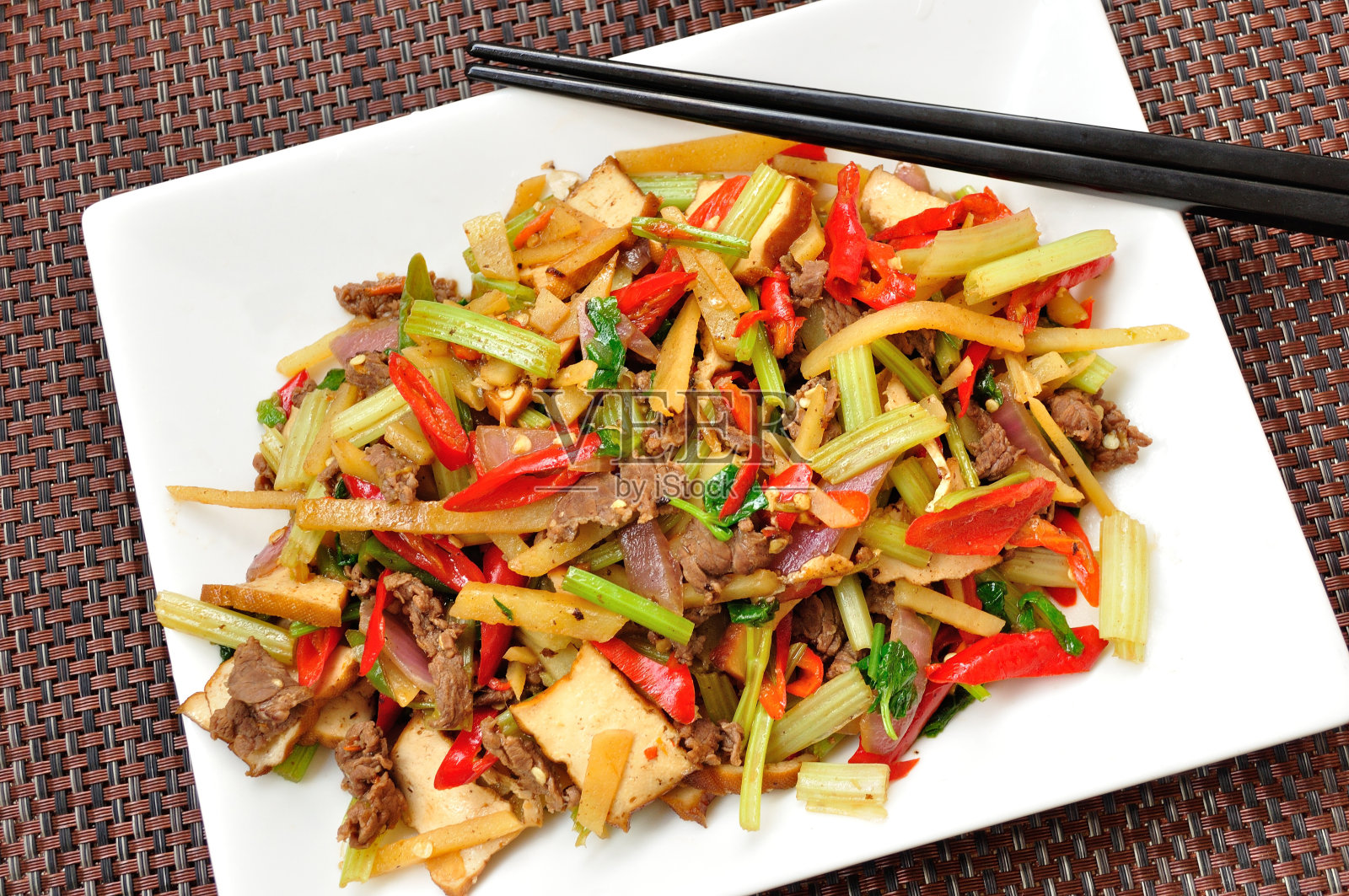 中餐:蔬菜炒牛肉照片摄影图片