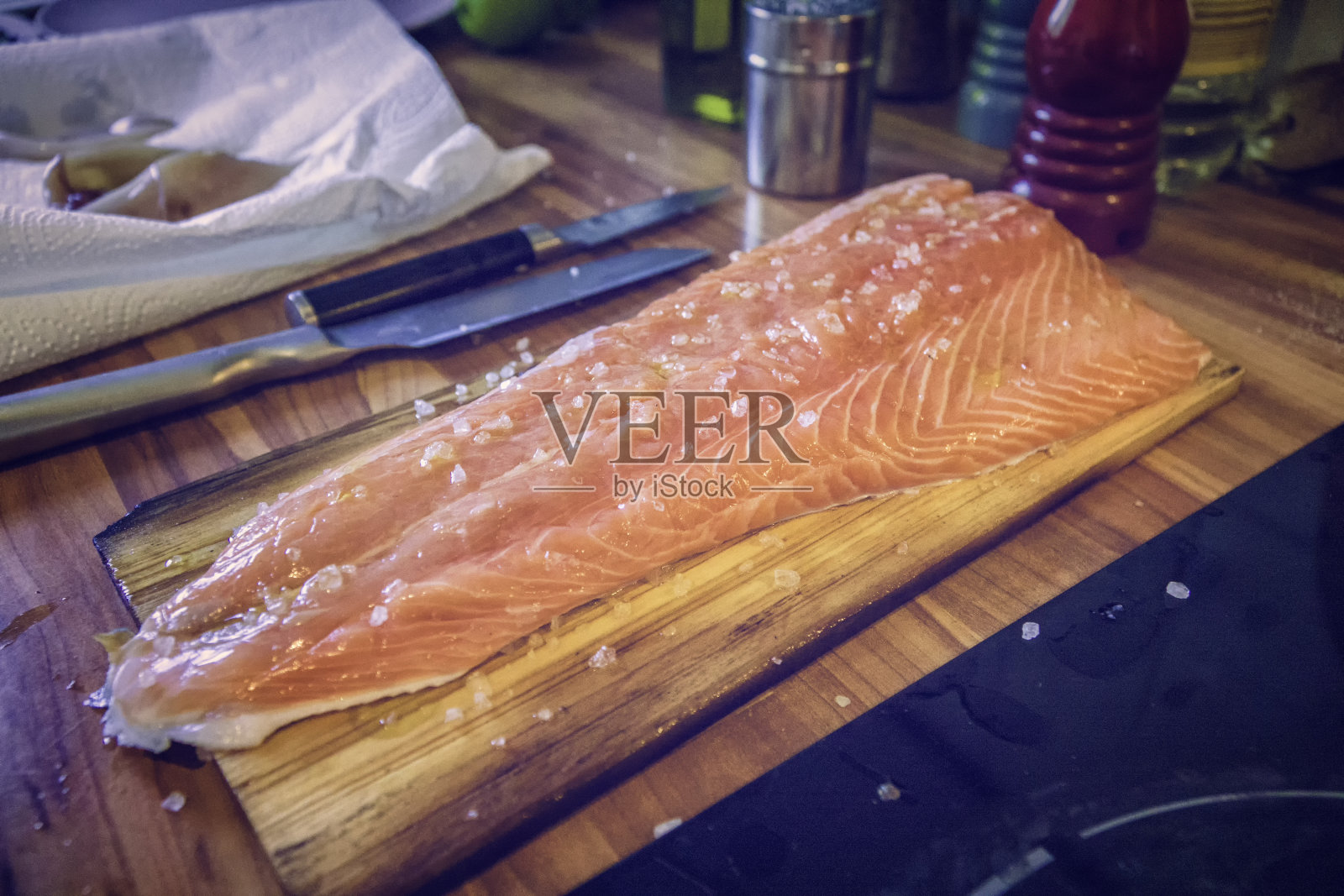 准备健康的鲑鱼片照片摄影图片