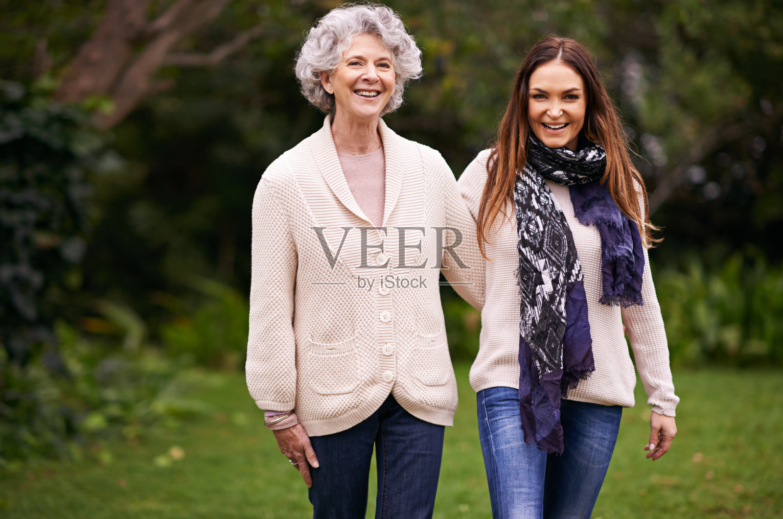 一起呼吸点新鲜空气照片摄影图片